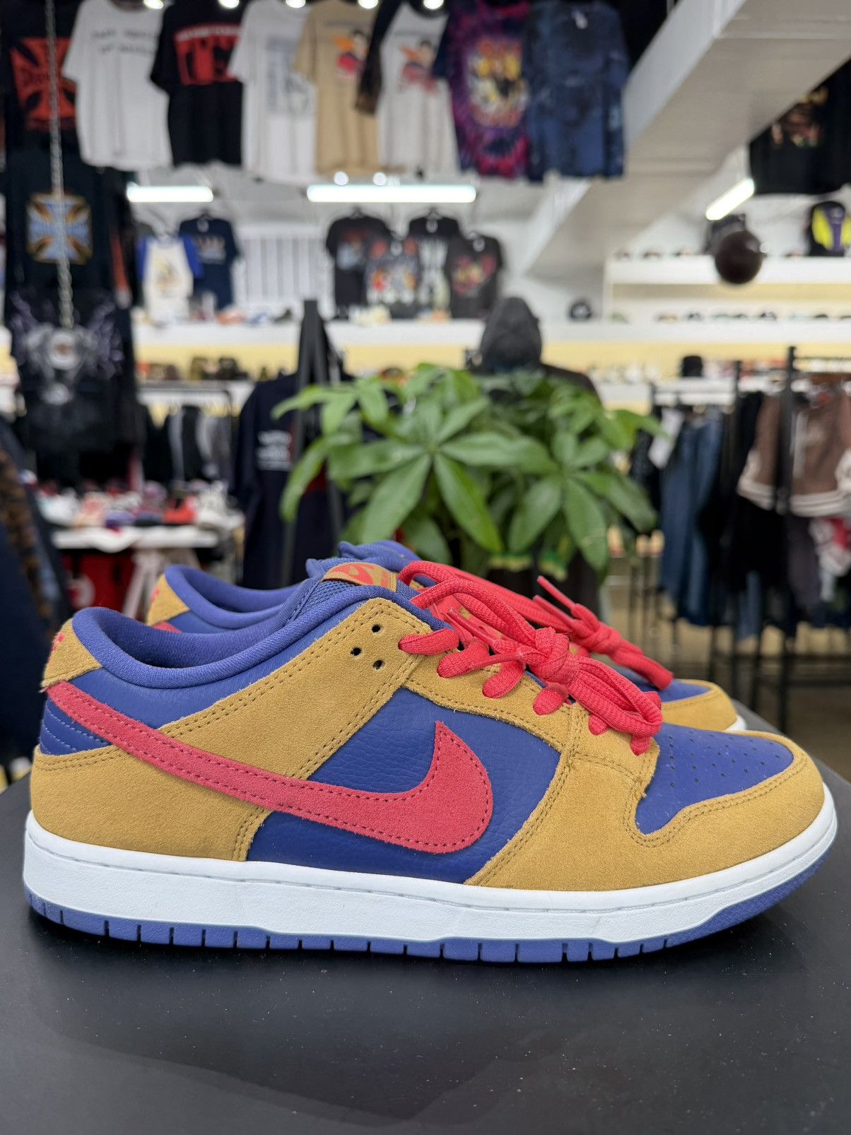 Nike Nike SB Dunk Low Reverse Papa Bear Size 9.5 (2021) Size US 9.5 / EU 42-43 - 6 Thumbnail