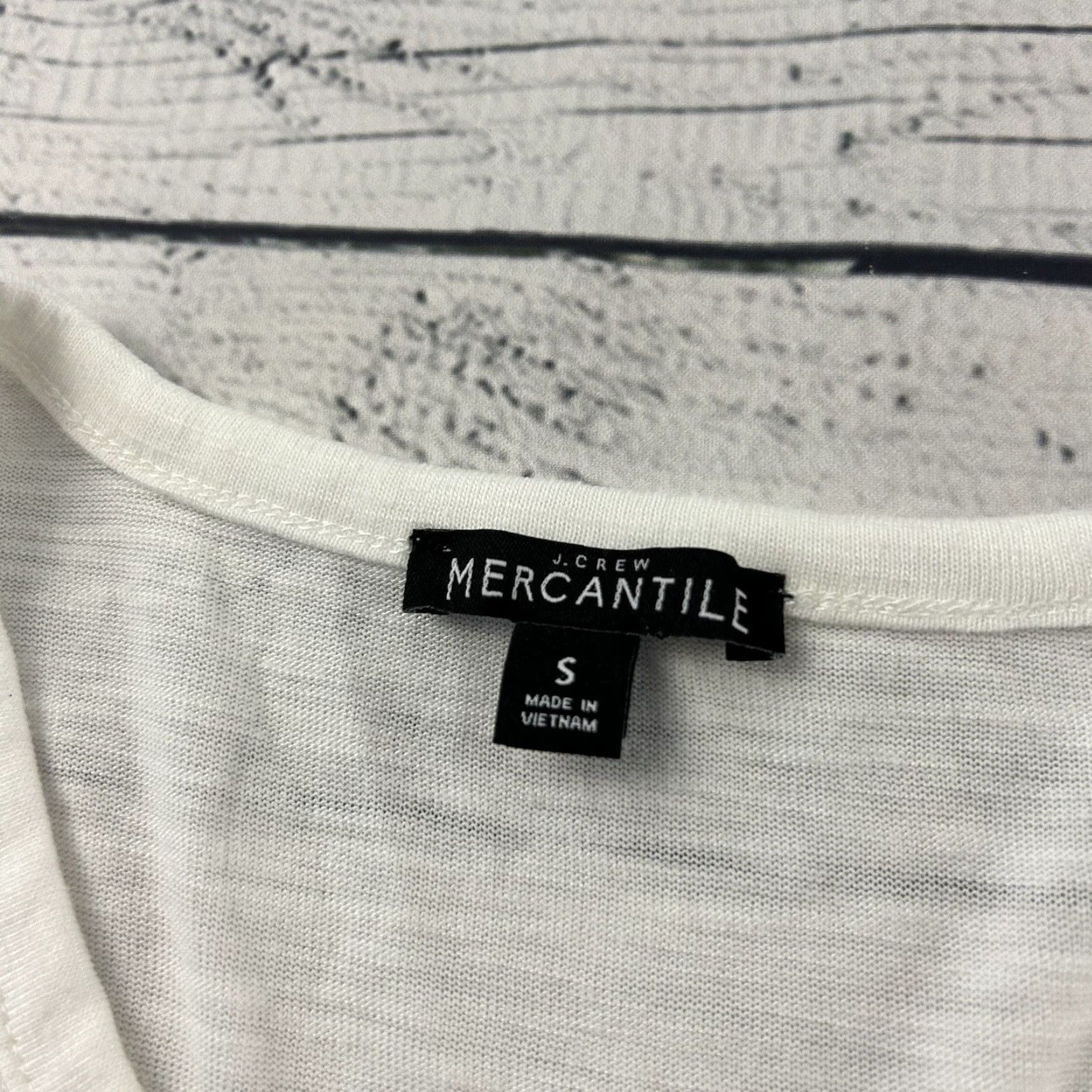 J.Crew J. Crew Mercantile Long Sleeve Ruffle Bottom Top Women's Small White Shirt Size S / US 4 / IT 40 - 2 Thumbnail