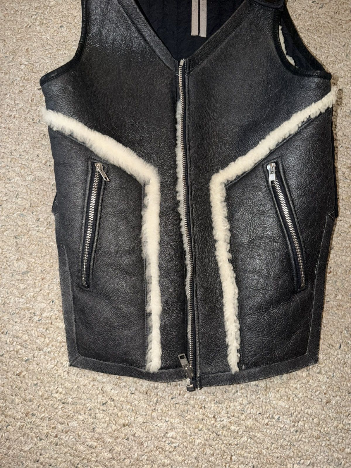 Rick Owens F/W 14 "MOODY" Runway Shearling Leather Vest Rick Owens S Size US S / EU 44-46 / 1 - 15 Thumbnail