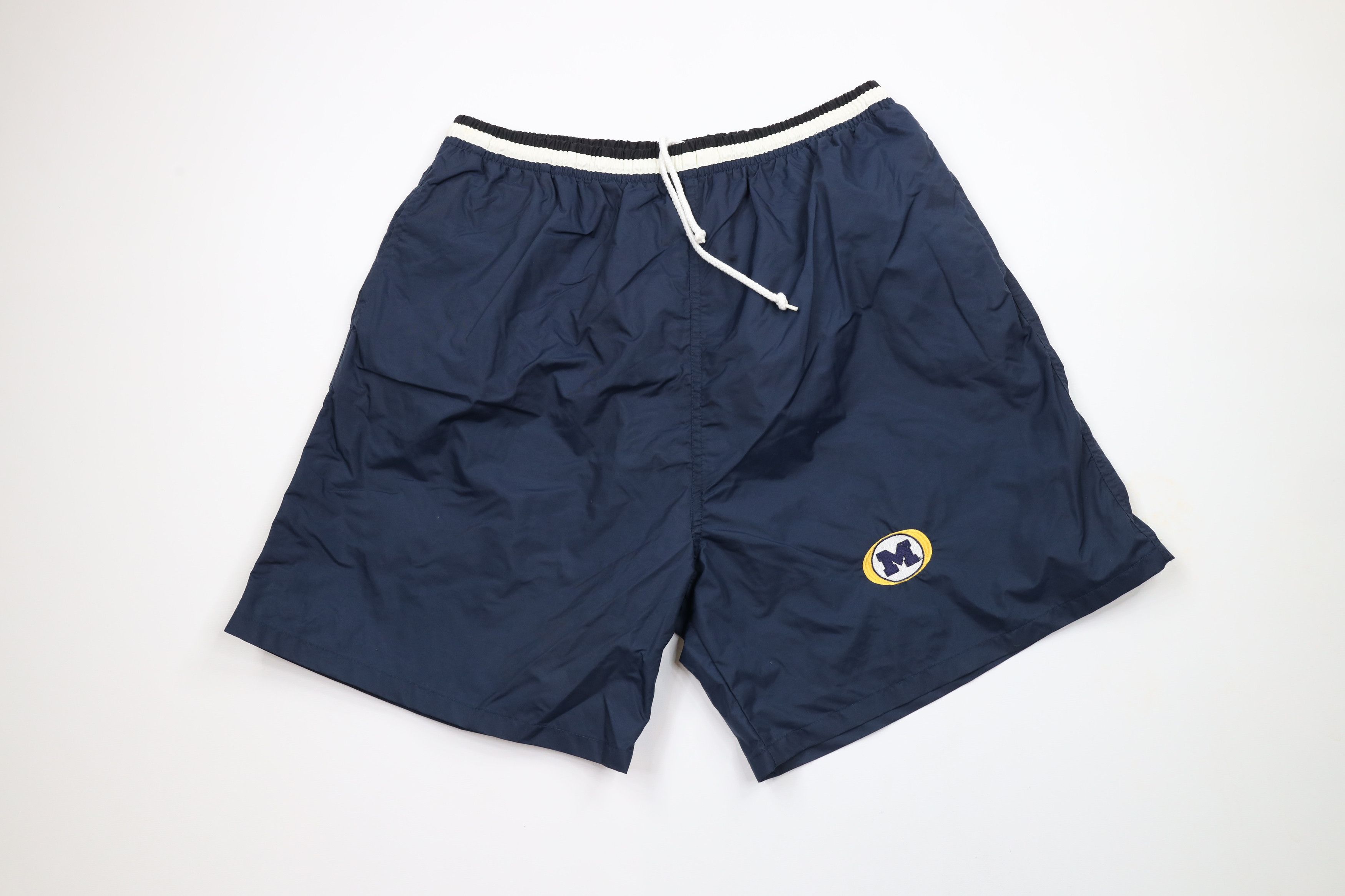 Vintage Vintage 90s Block M University of Michigan Lined Shorts Blue Size US 38 / EU 54 - 1 Thumbnail