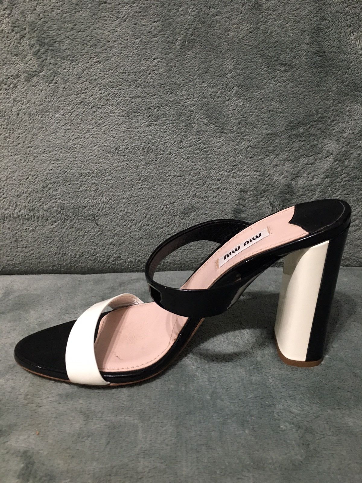 Miu Miu MIU MIU Patent Leather Double Strap Block Heel Mules EU37.5 Size US 7.5 / IT 37.5 - 6 Thumbnail