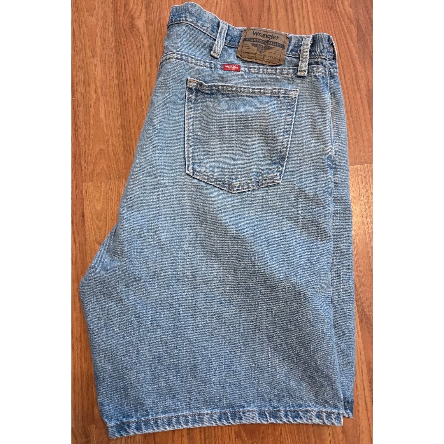 Wrangler Vintage Blue Denim Wrangler Shorts Size 42 Reg Size US 42 / EU 58 - 2 Thumbnail