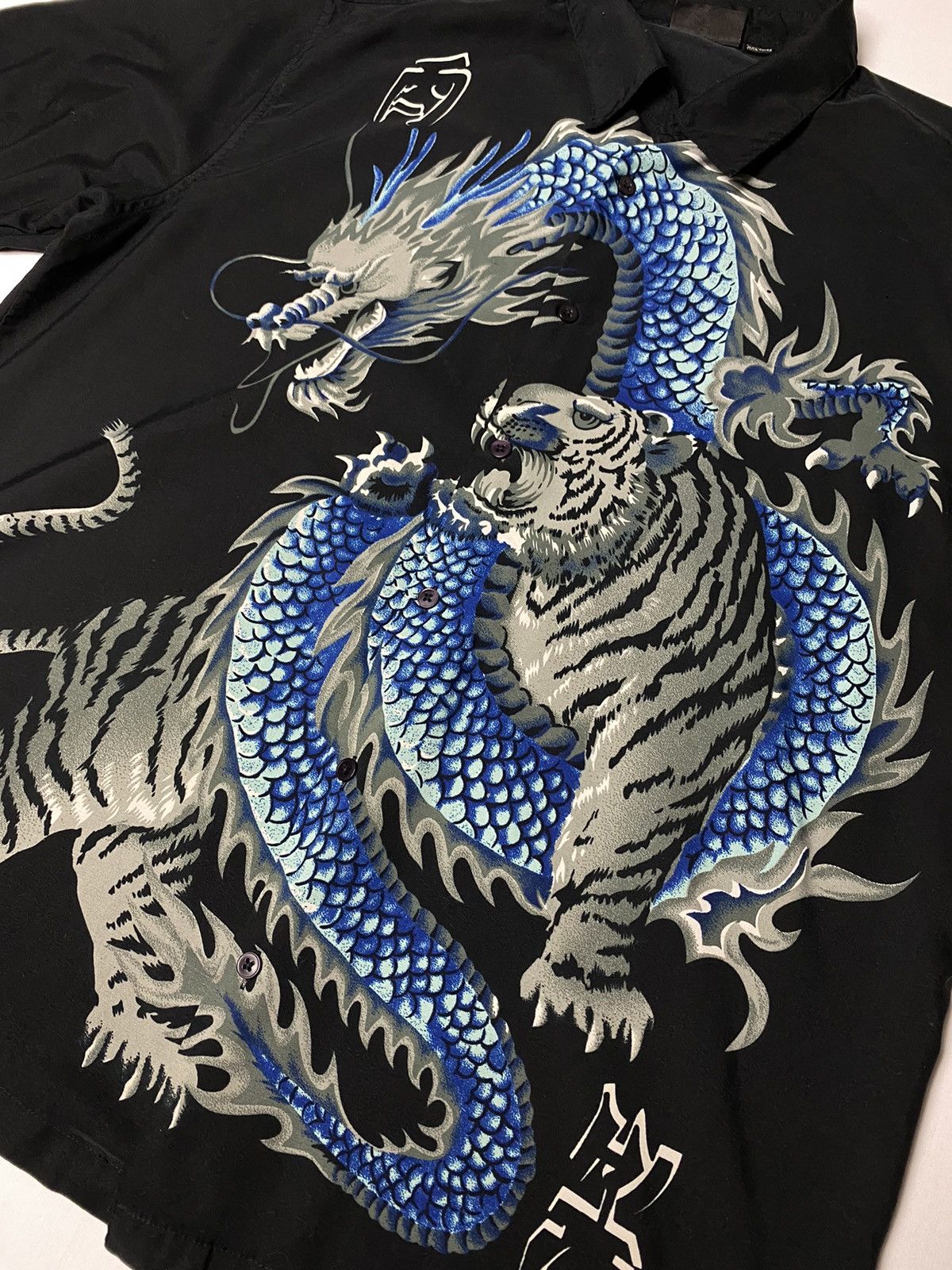 Japanese Brand × Vintage Vintage shirt dragon tiger japanese anime y2k Size US L / EU 52-54 / 3 - 4 Thumbnail