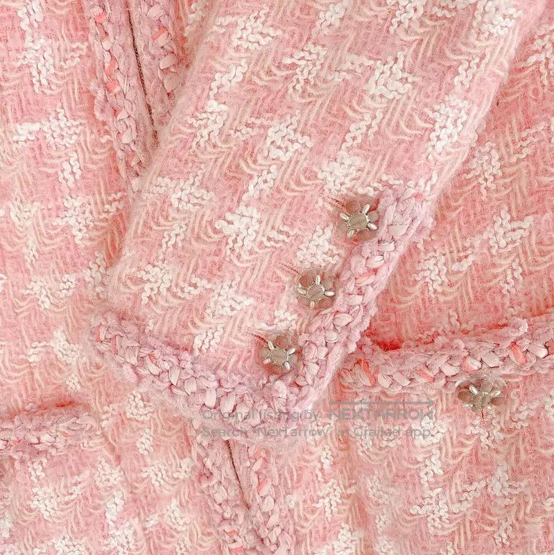 Chanel Chanel Pink Wool Boucle Women's Jacket . Size M / US 6-8 / IT 42-44 - 5 Thumbnail