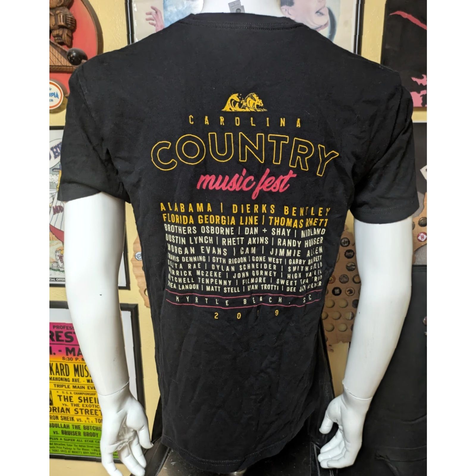 Next Level VINTAGE CCMF 2019 T Shirt Carolina Country Music Fest CCMF 2019 T Shirt Large Nice Alabama Dierks Bentley Size US L / EU 52-54 / 3 - 3 Thumbnail