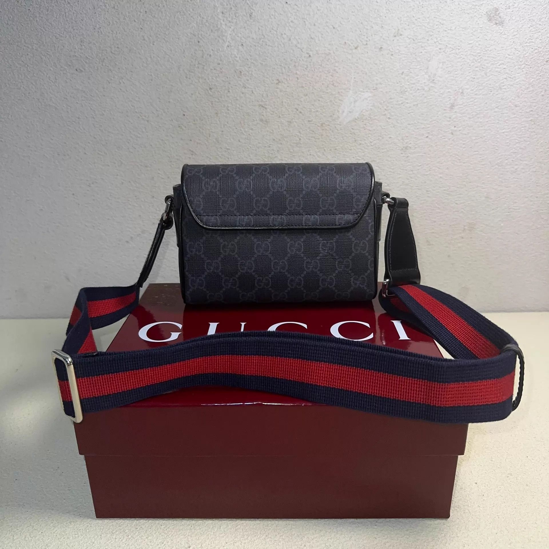 Gucci GUCCI GG Supreme Canvas Mini Crossbody Bag Black Size ONE SIZE - 2 Thumbnail