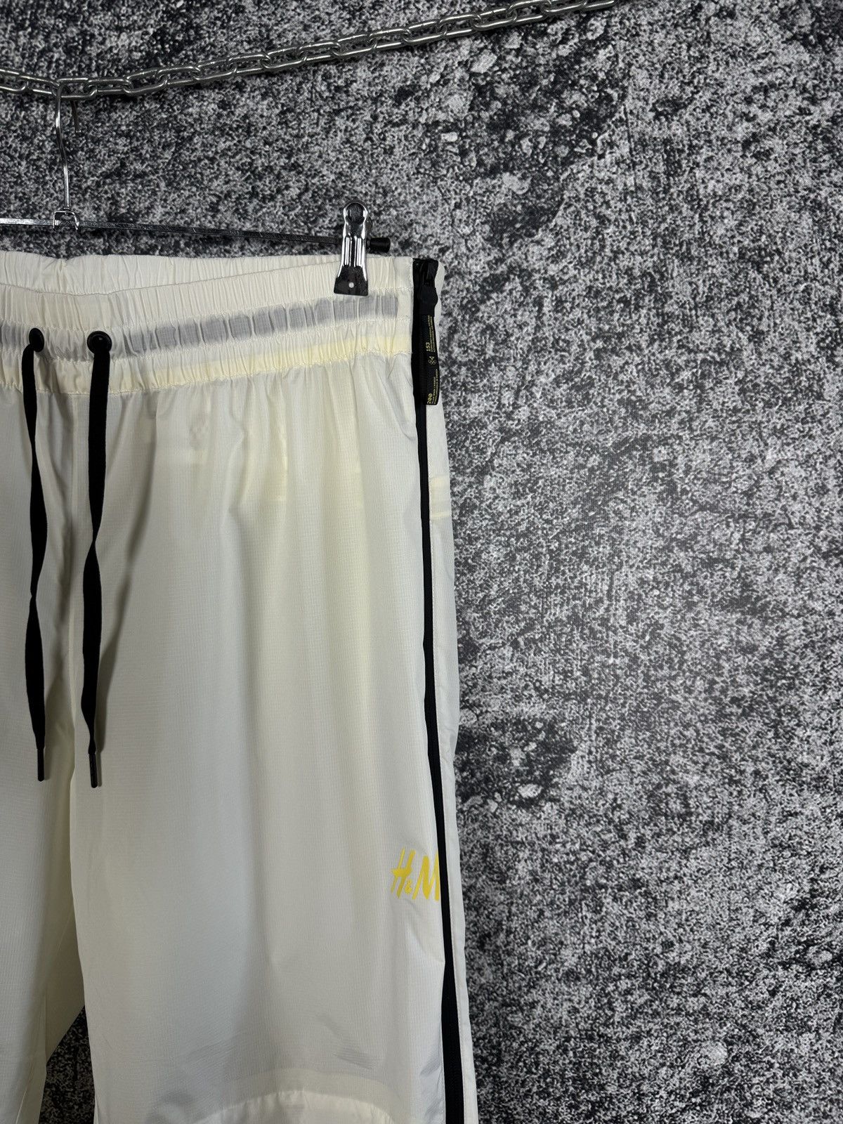 H&M × USA Olympics H&M x Olympic Games Team Sweden Track Pants Rare Size XL Size US 38 / EU 54 - 2 Thumbnail