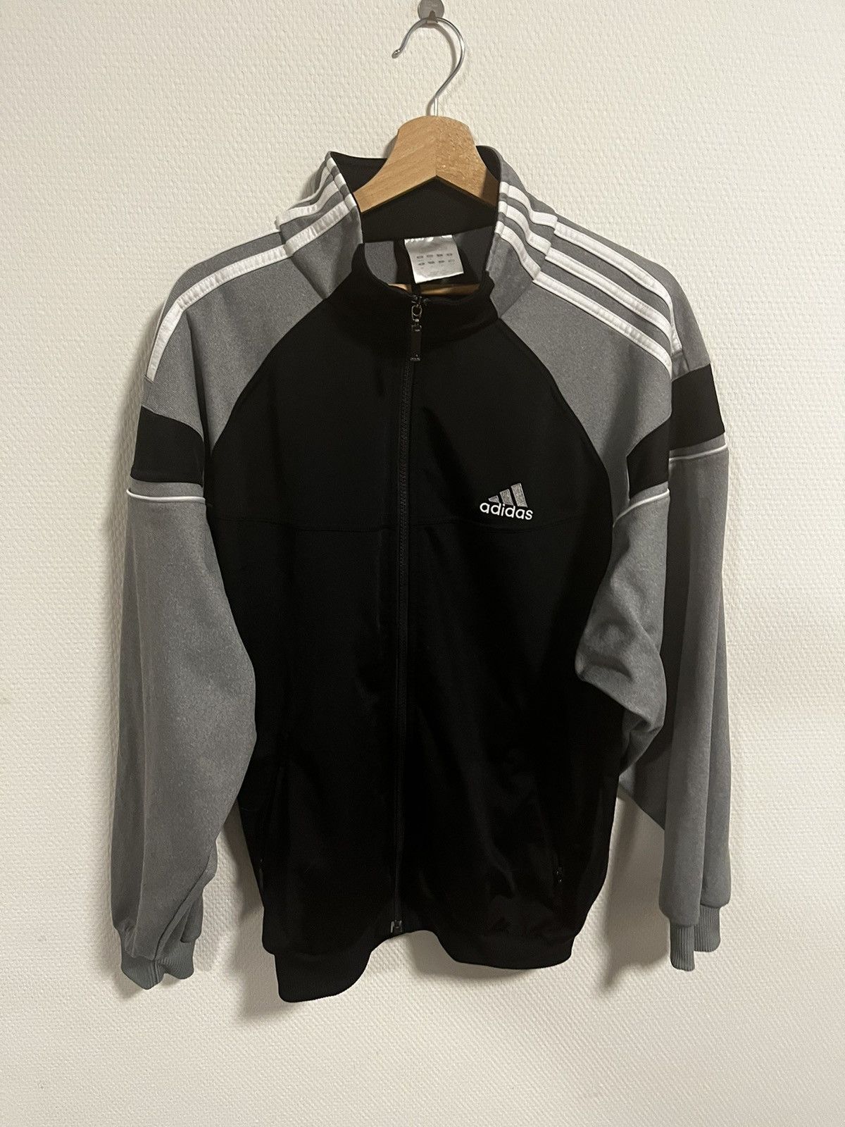 Adidas Adidas light jacket Size US M / EU 48-50 / 2 - 7 Thumbnail