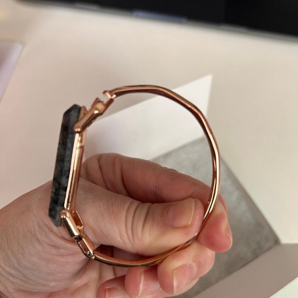 Other BNIB Stella & Dot Rose Gold Rebel Bangle with Green Stone Size ONE SIZE - 5 Thumbnail
