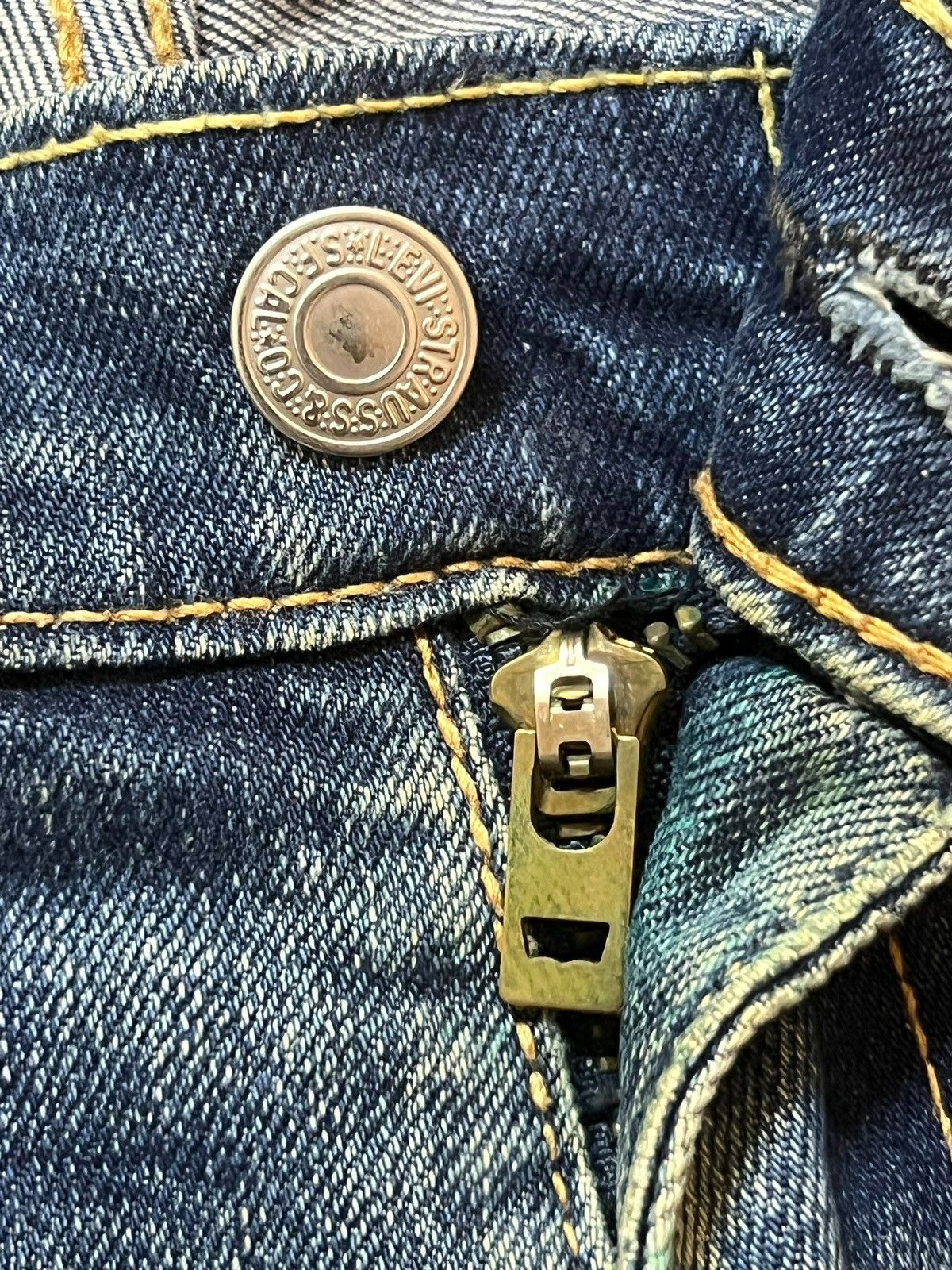 Levi's Vintage Levi’s 511 - Faded Rusty Wash, Distressed Denim Size US 33 - 9 Thumbnail