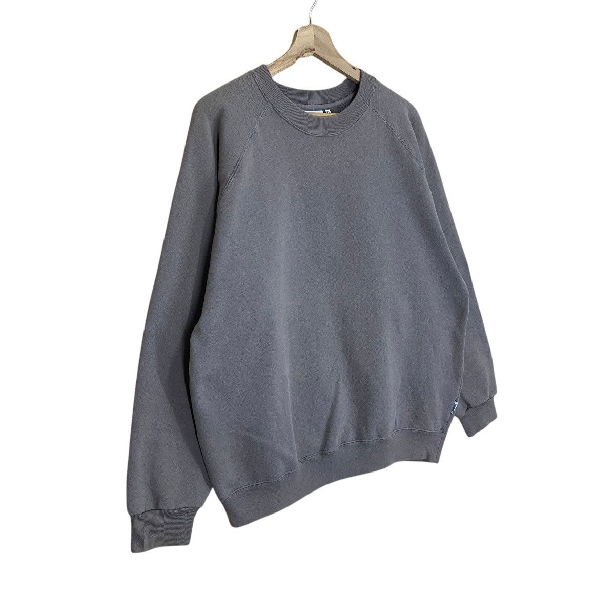 Vintage Vintage 90’s Discus Athletic Plain Crewneck Sweatshirt Size US L / EU 52-54 / 3 - 2 Thumbnail
