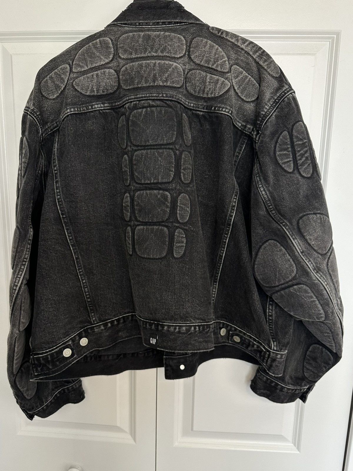 Balenciaga × Gap × Yeezy YGEBB Padded Denim Jacket Size US L / EU 52-54 / 3 - 3 Thumbnail