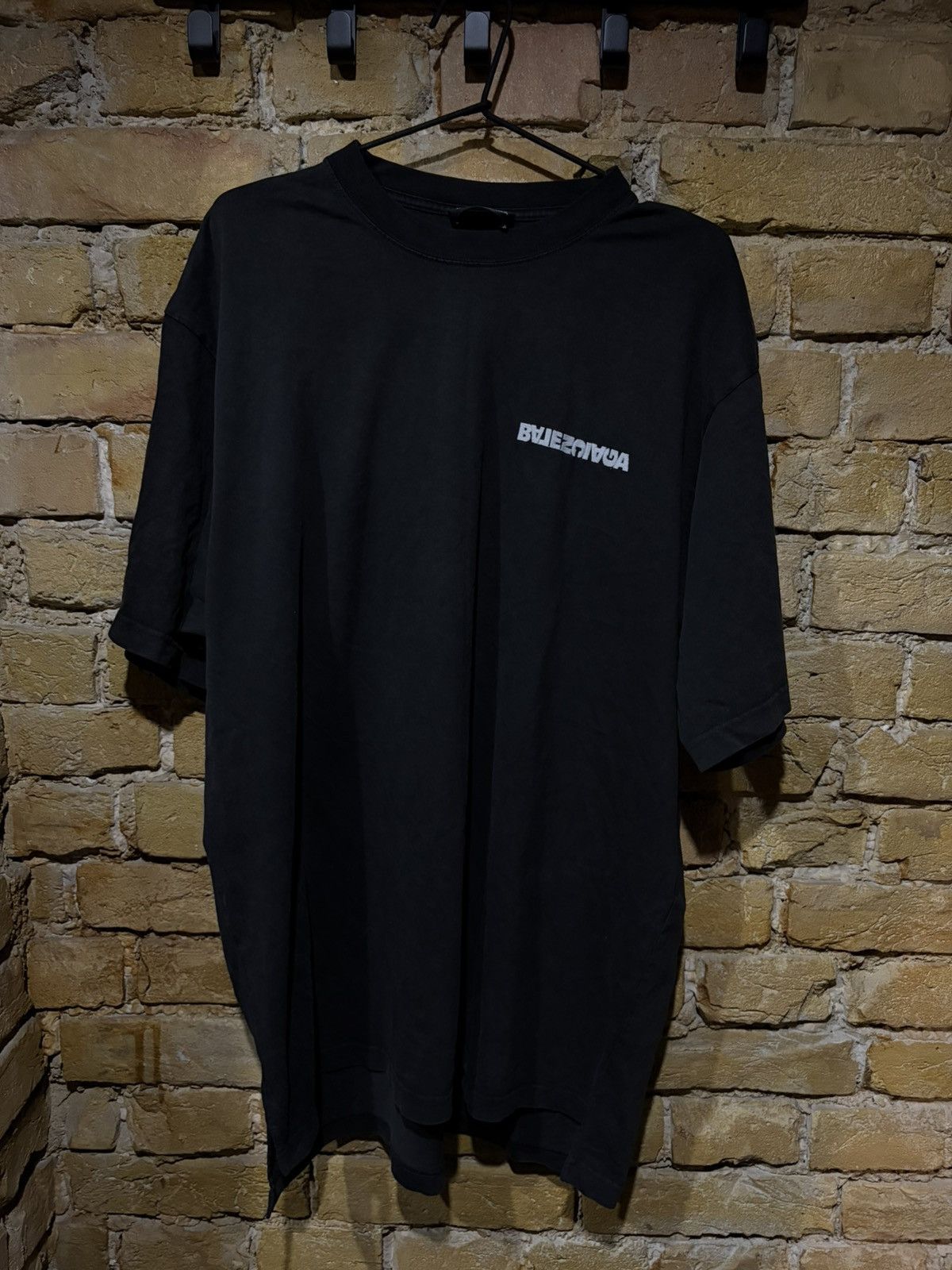 Balenciaga balenciaga logo tshirt Size US XL / EU 56 / 4 - 1 Thumbnail