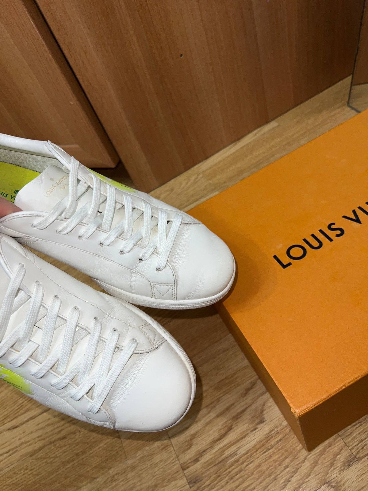 Louis Vuitton Louis Vuitton Luxembourg Size US 8 / EU 41 - 4 Thumbnail