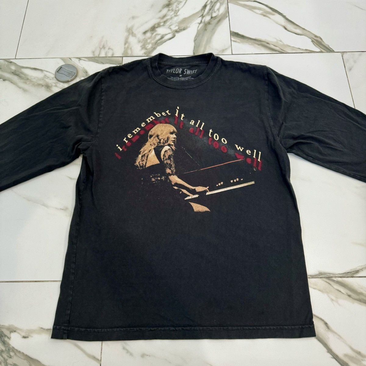 Band Tees × Designer TAYLOR SWIFT REMEMBER IT ALL TOUR TEE! Size US M / EU 48-50 / 2 - 2 Thumbnail