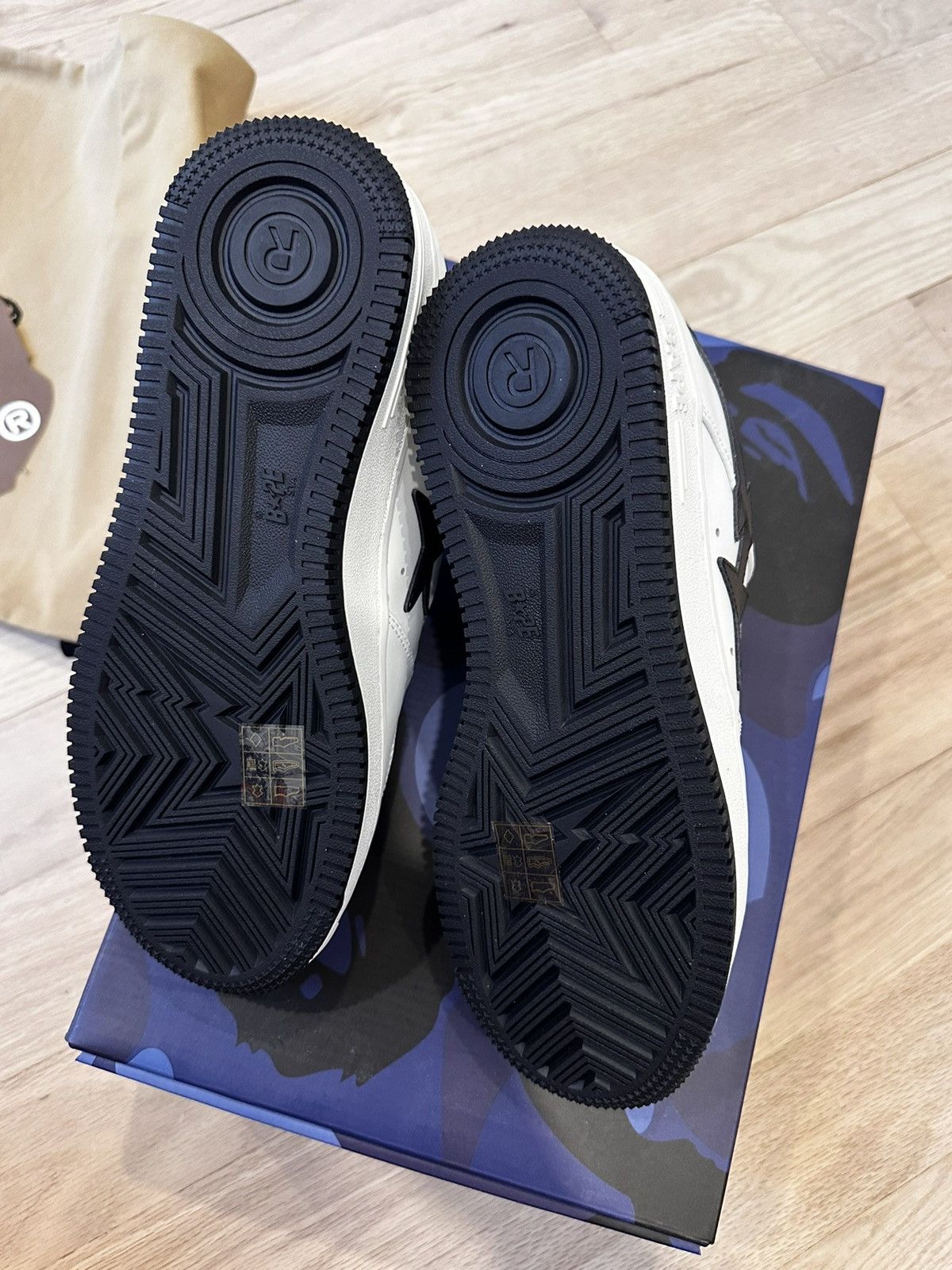 Bape × JJJJound A bathing ape bapsta jjjjound Size US 7 / EU 40 - 6 Thumbnail