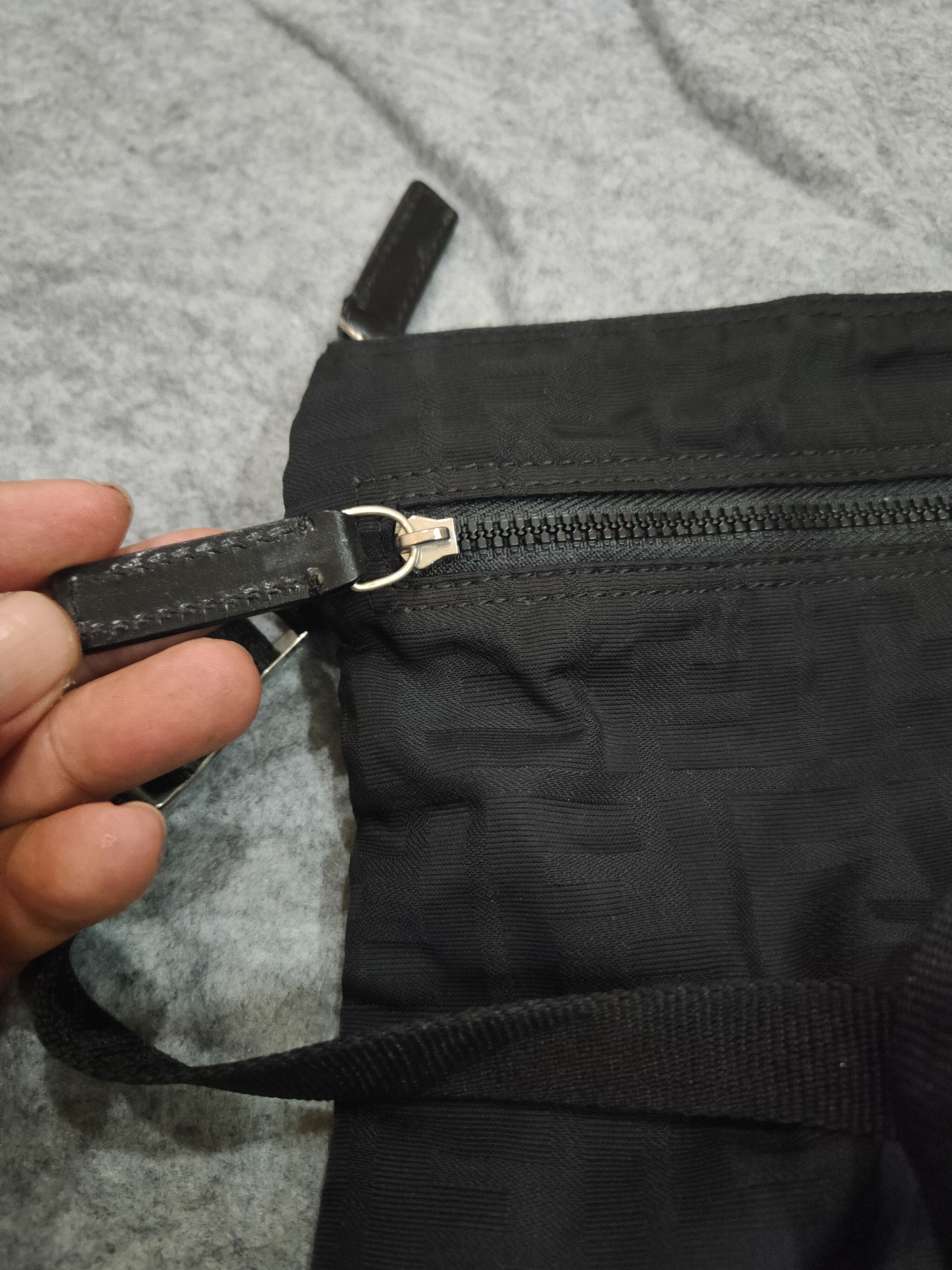 Fendi Fendi Monogram Black Sling Bag Size ONE SIZE - 10 Thumbnail
