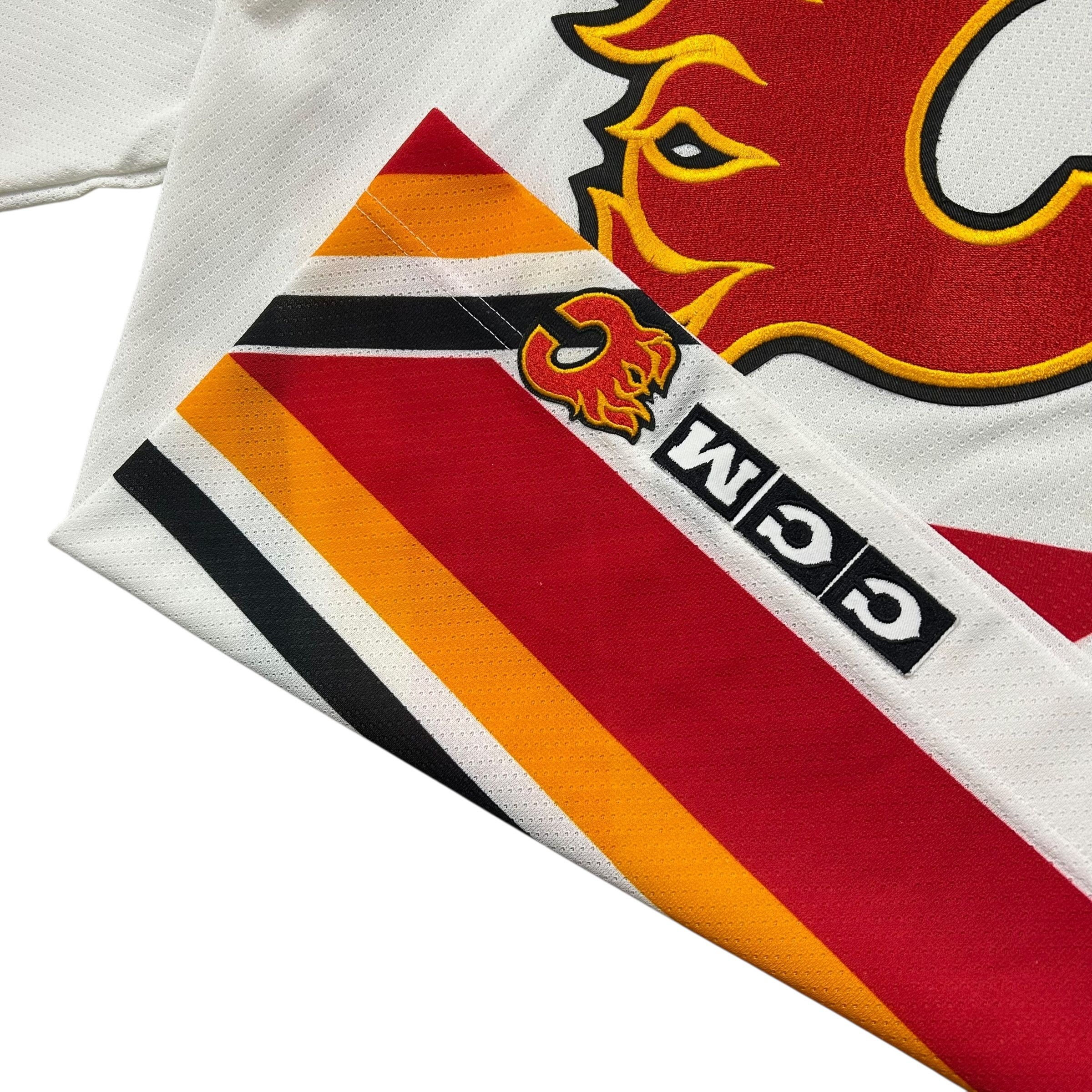 NHL VTG 90s CALGARY FLAMES CCM AIR-KNIT HOCKEY JERSEY SIZE M Size US M / EU 48-50 / 2 - 3 Thumbnail