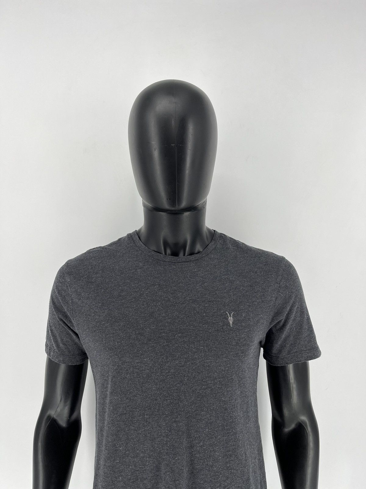 Allsaints Vintage Y2K Allsaints T-shirt luxury sportswear size M Size US M / EU 48-50 / 2 - 1 Thumbnail