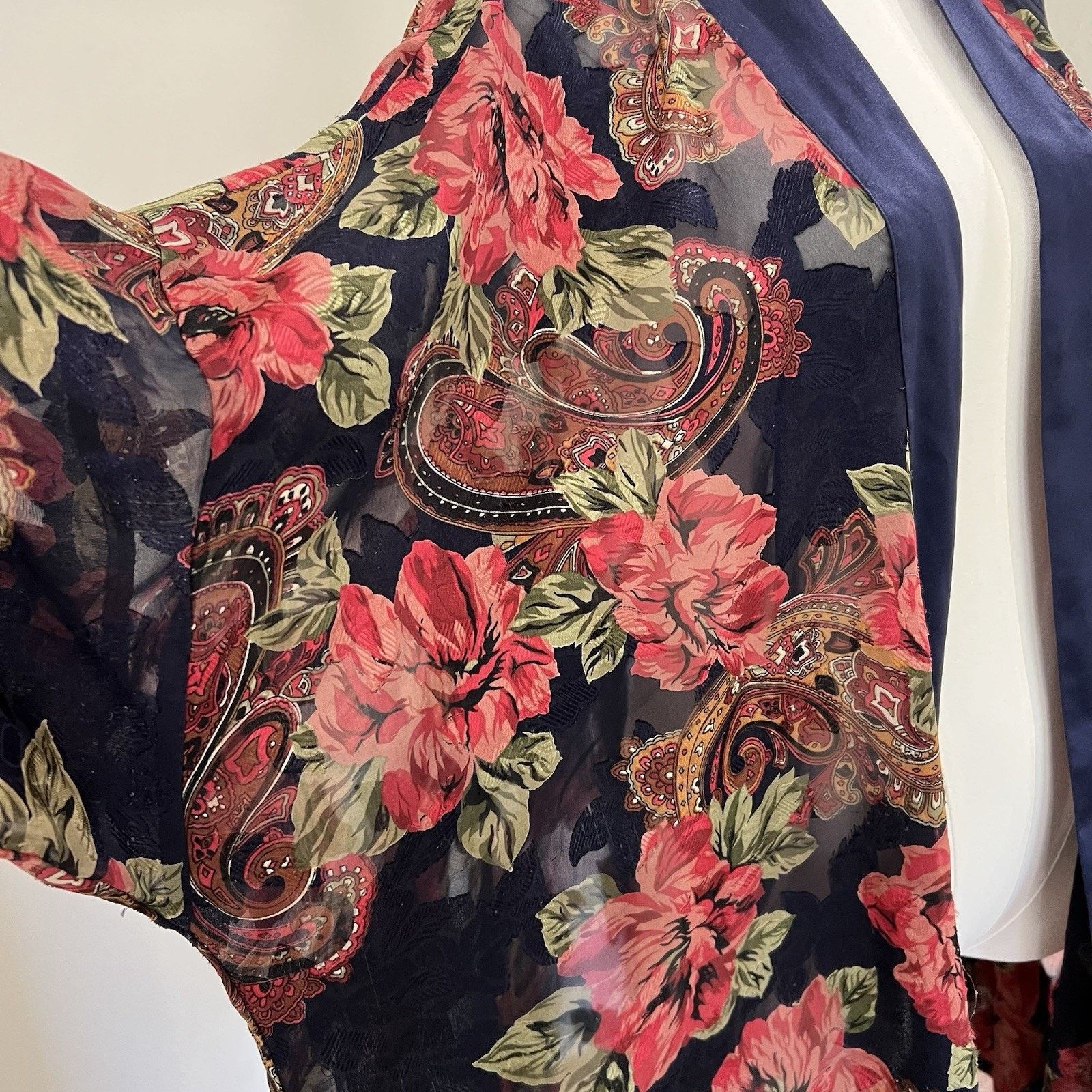 Victoria's Secret Vintage Victoria’s Secret Gold Label Robe Kimono Sheer Size ONE SIZE - 1 Thumbnail