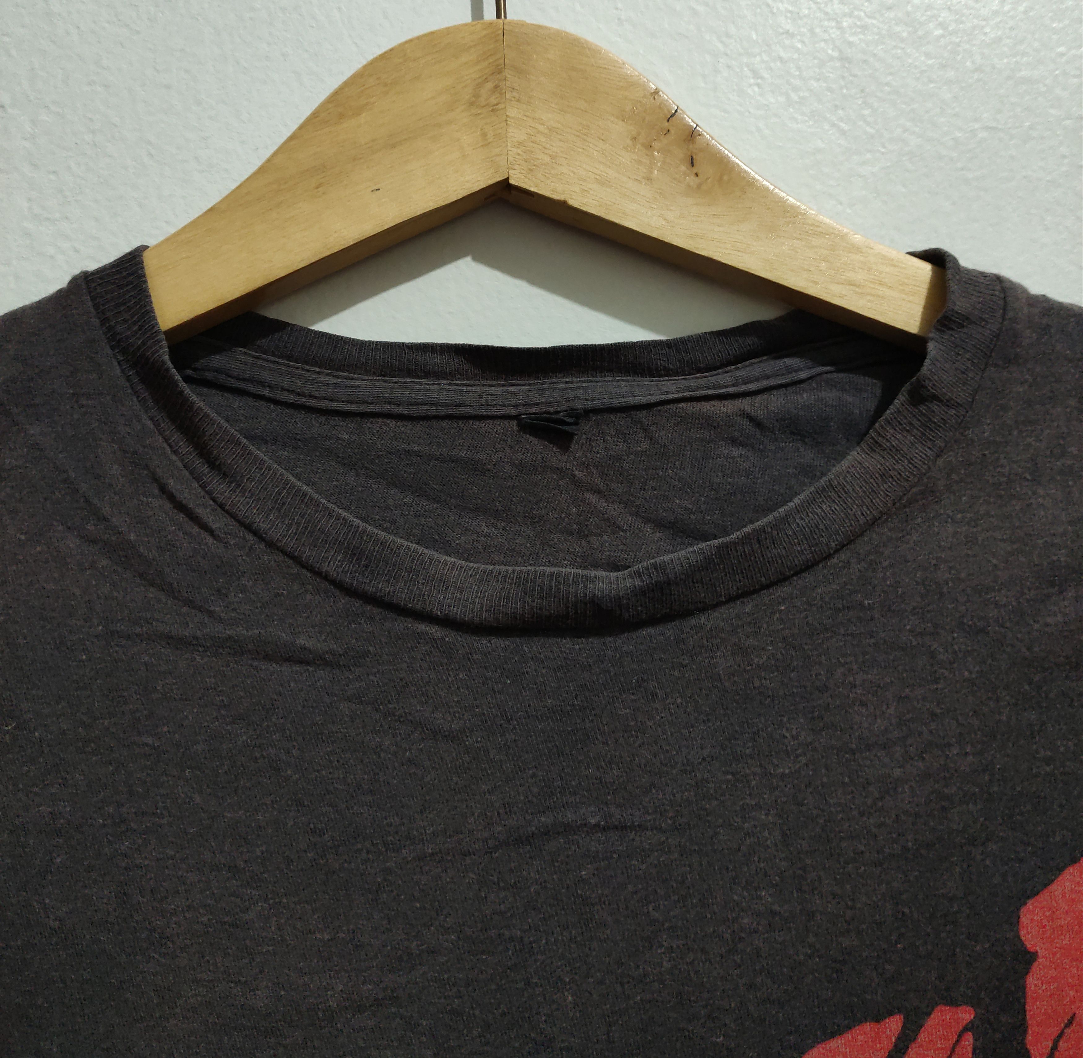 Band Tees The Clash © 2013 Red Big Logo Size US M / EU 48-50 / 2 - 3 Thumbnail