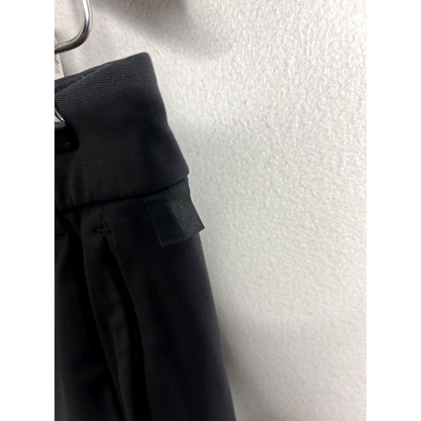 Lululemon Lululemon Slim Fit Chino Pants Mens Gray S Office Tapered Stretch Pockets Golf Size US 29 - 4 Thumbnail