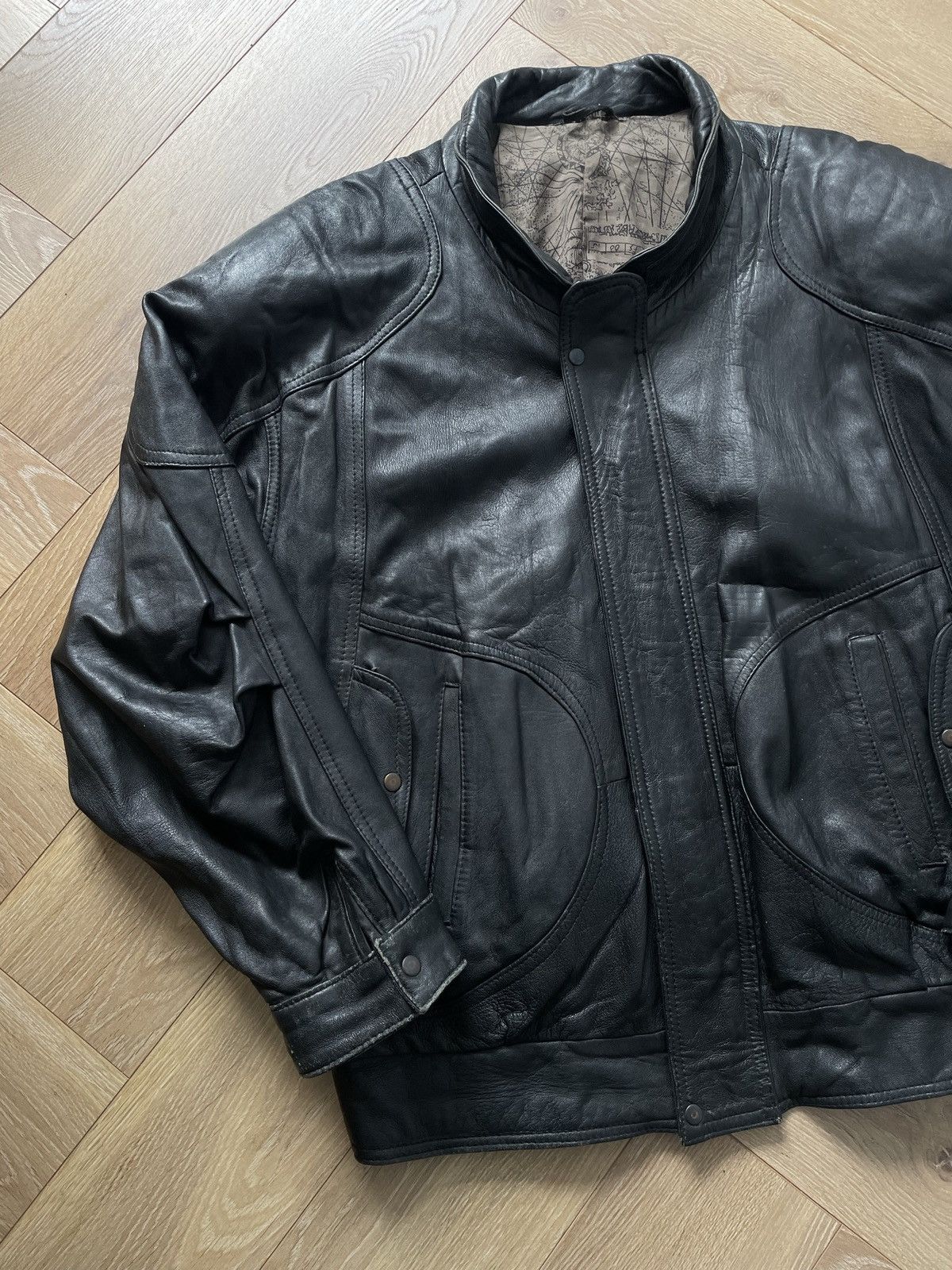Vintage Vintage Y2k Black Real Leather Zip Bomber Jacket Avant Garde Size US XL / EU 56 / 4 - 3 Thumbnail