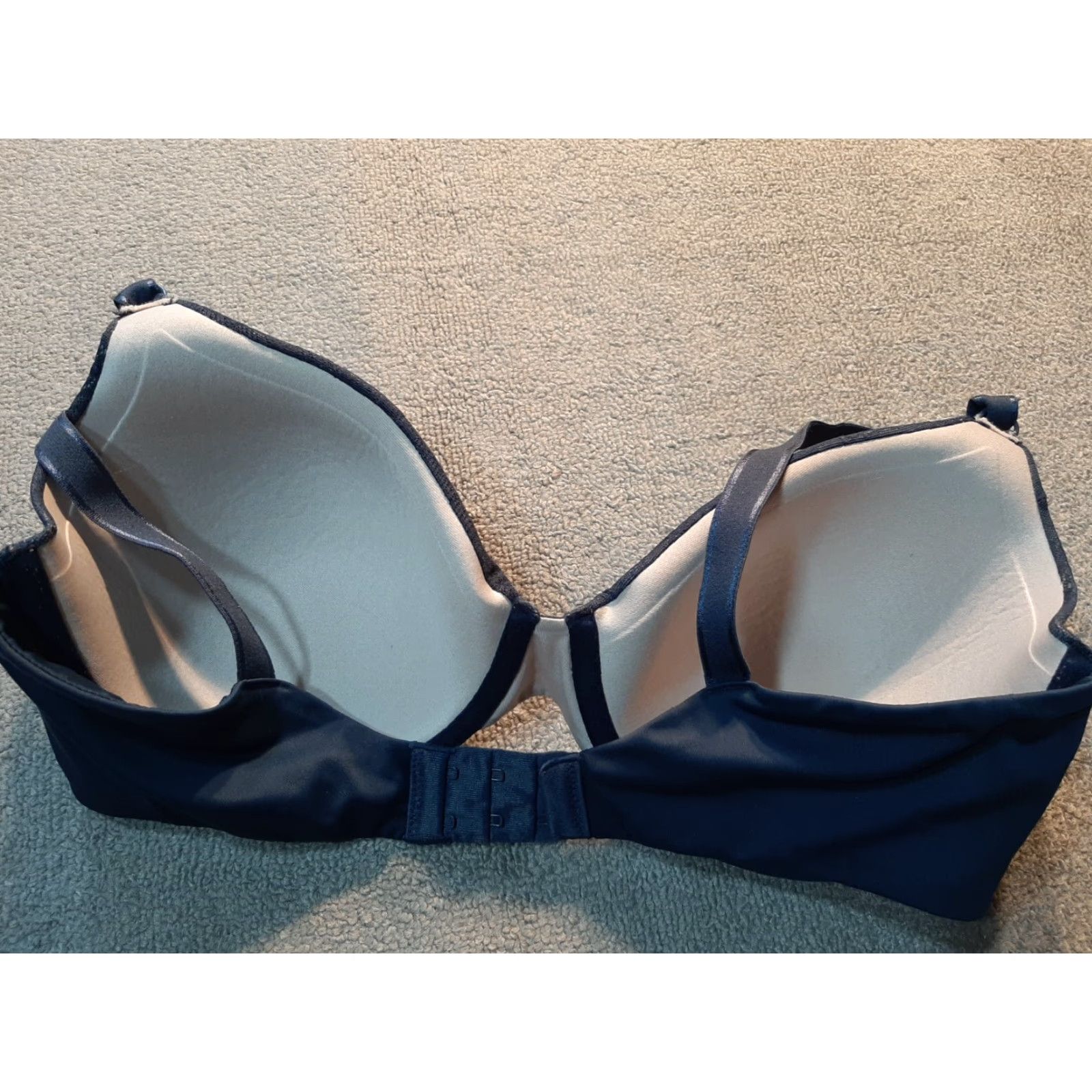 Vintage Maidenform Bra Navy Blue Size 34D Underwire Padded Lace Trim User: Maidenform Bra Size 34D Navy Blue Underwire Padded Lace Trim Size ONE SIZE - 2 Thumbnail