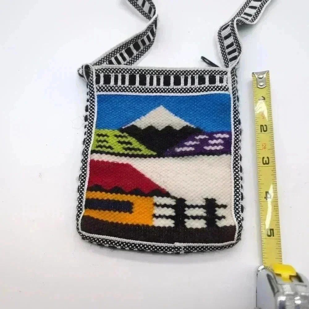 Vintage Ecuador Souvenir Purse woven mountain scene Size ONE SIZE - 7 Thumbnail