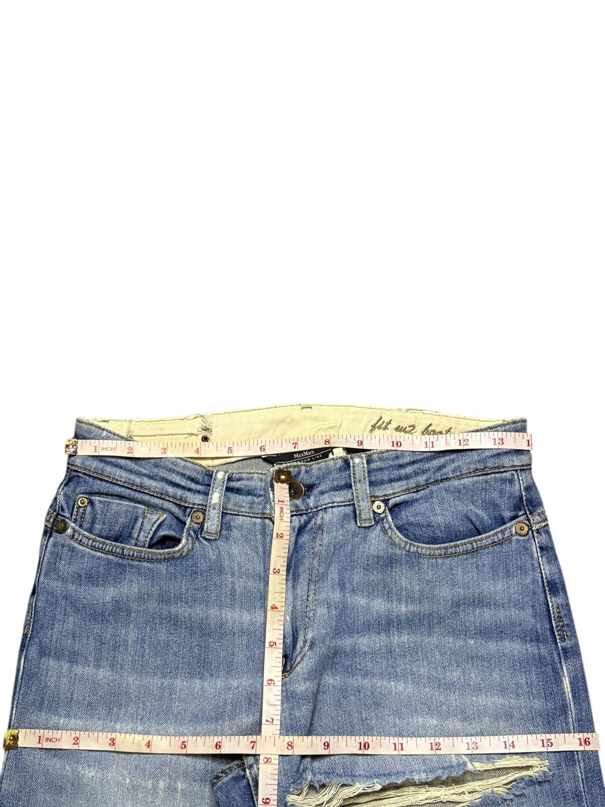 Japanese Brand Vintage Max Mara Faded Wash Distress Rip Bootcut Flare Jean Size 28" / US 6 / IT 42 - 13 Thumbnail