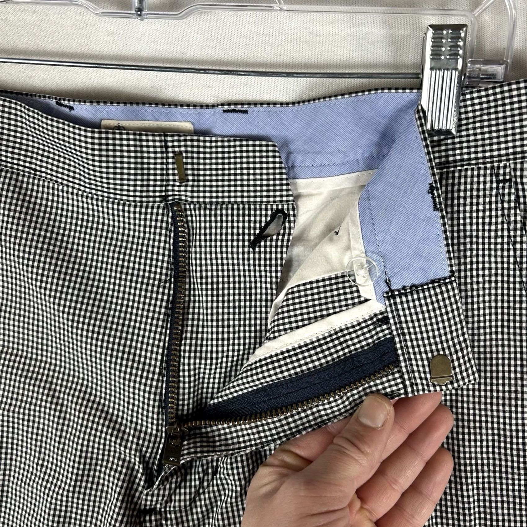J.Crew J. Crew Rivington Shorts Mens 32 Gray Plaid Cotton Beach Golf Zip Fly Chino Straight Leg Pocketed 100% Cotton Summer Style Mens Size US 32 / EU 48 - 3 Thumbnail