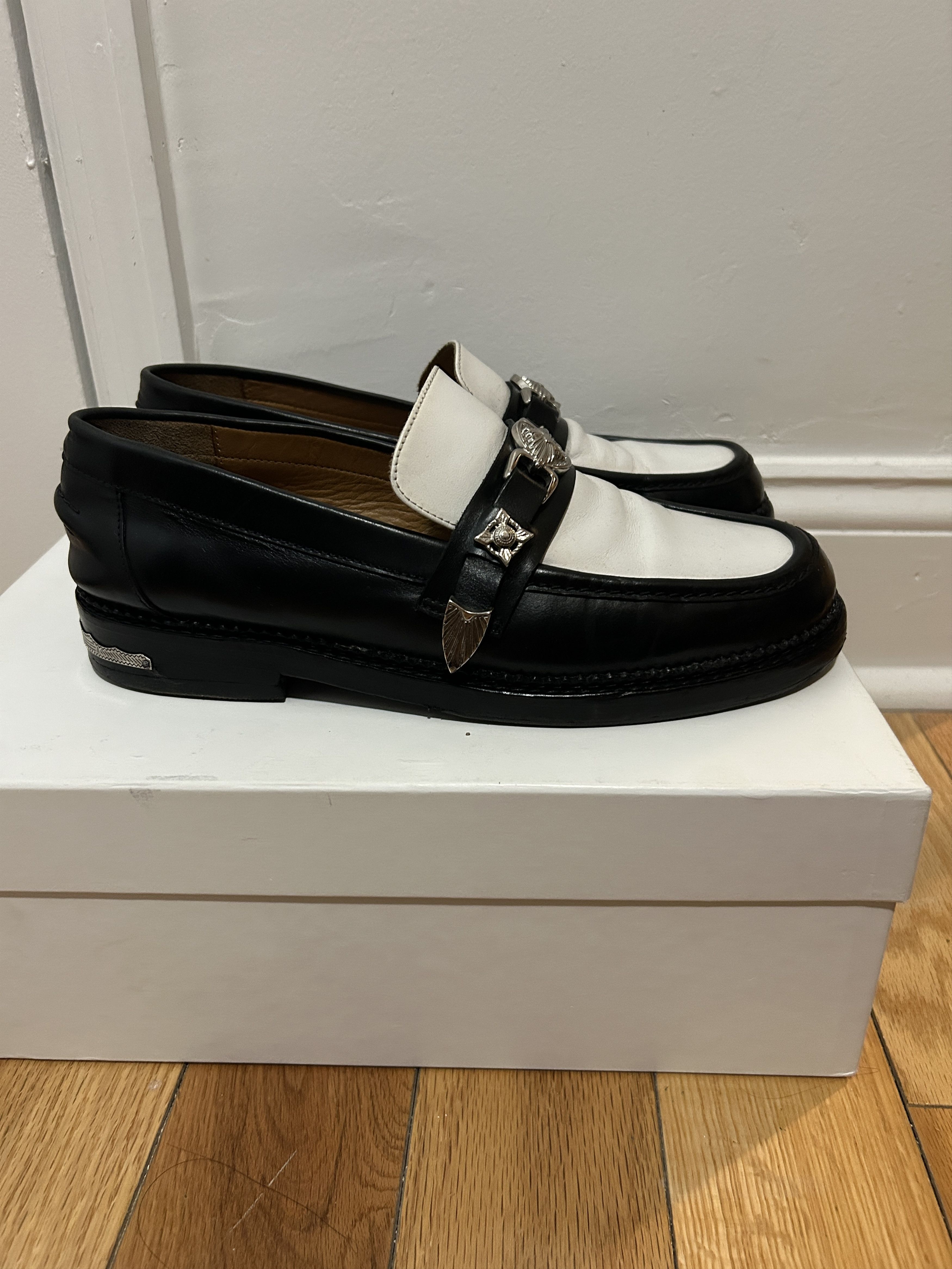 TOGA VIRILIS Toga Virilis SSENSE Black White Metal Loafers Men’s Size 41 Size US 7.5 / EU 40-41 - 5 Thumbnail
