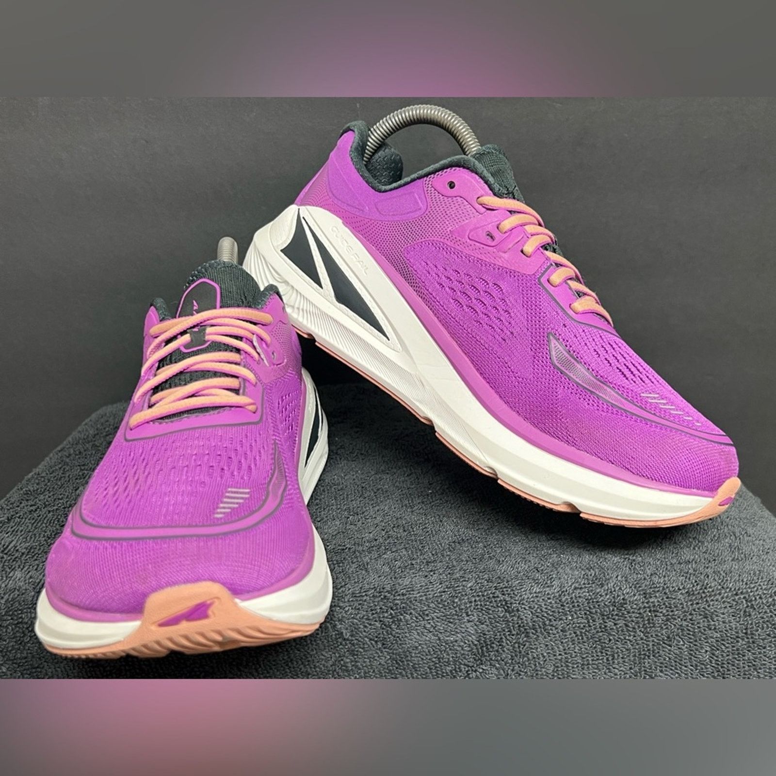 Altra Altra Paradigm 6 Shoes Womens Size 8.5 Purple Footshape EUC Size US 8.5 / IT 38.5 - 3 Thumbnail