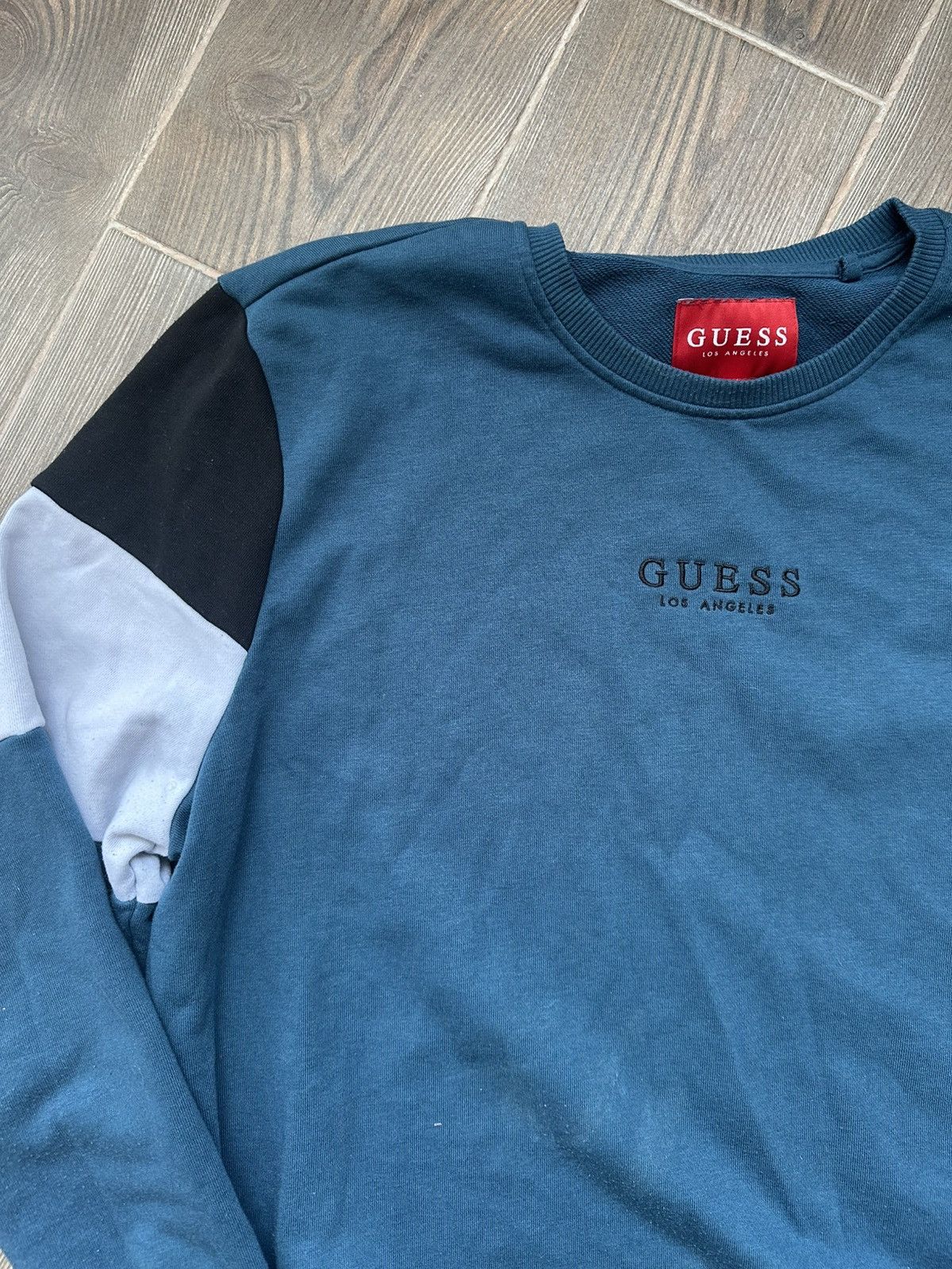 Guess GUESS Sweatshirt Vintage Size US L / EU 52-54 / 3 - 6 Thumbnail