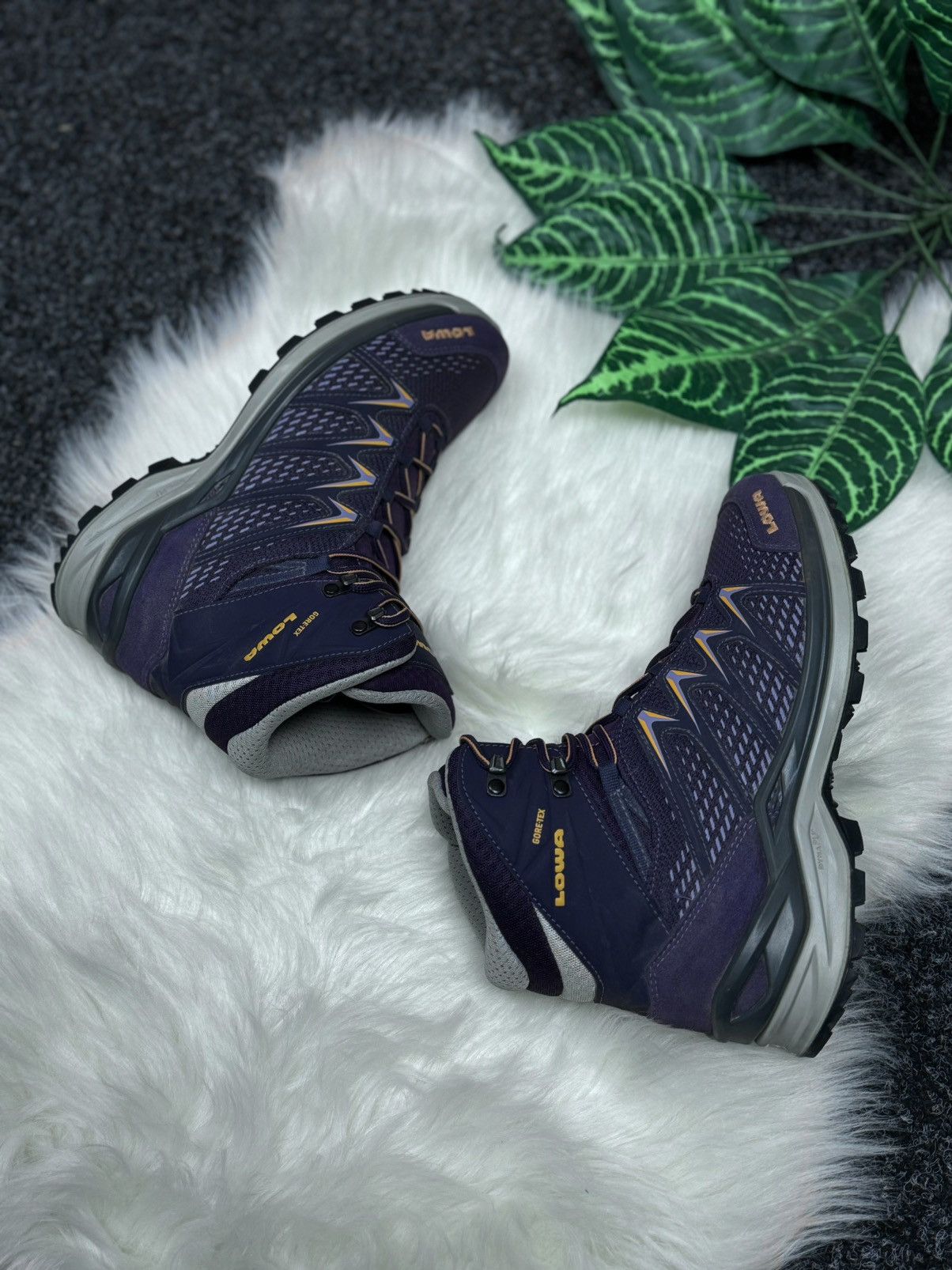Goretex × LOWA Lowa Innox Pro Gore Tex size 41 Size US 8 / EU 41 - 9 Thumbnail