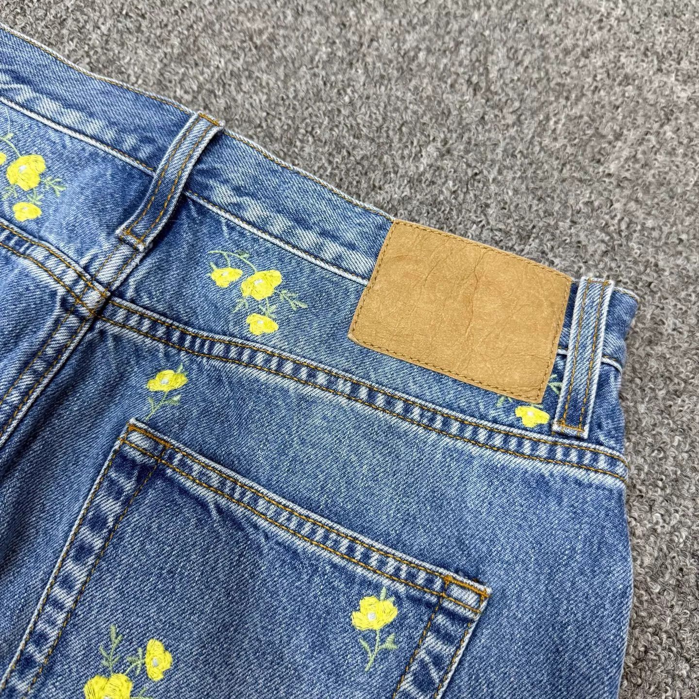 Gucci Gucci Embroidered Denim Women's Skirt 42 99 New Size 28" / US 6 / IT 42 - 3 Thumbnail