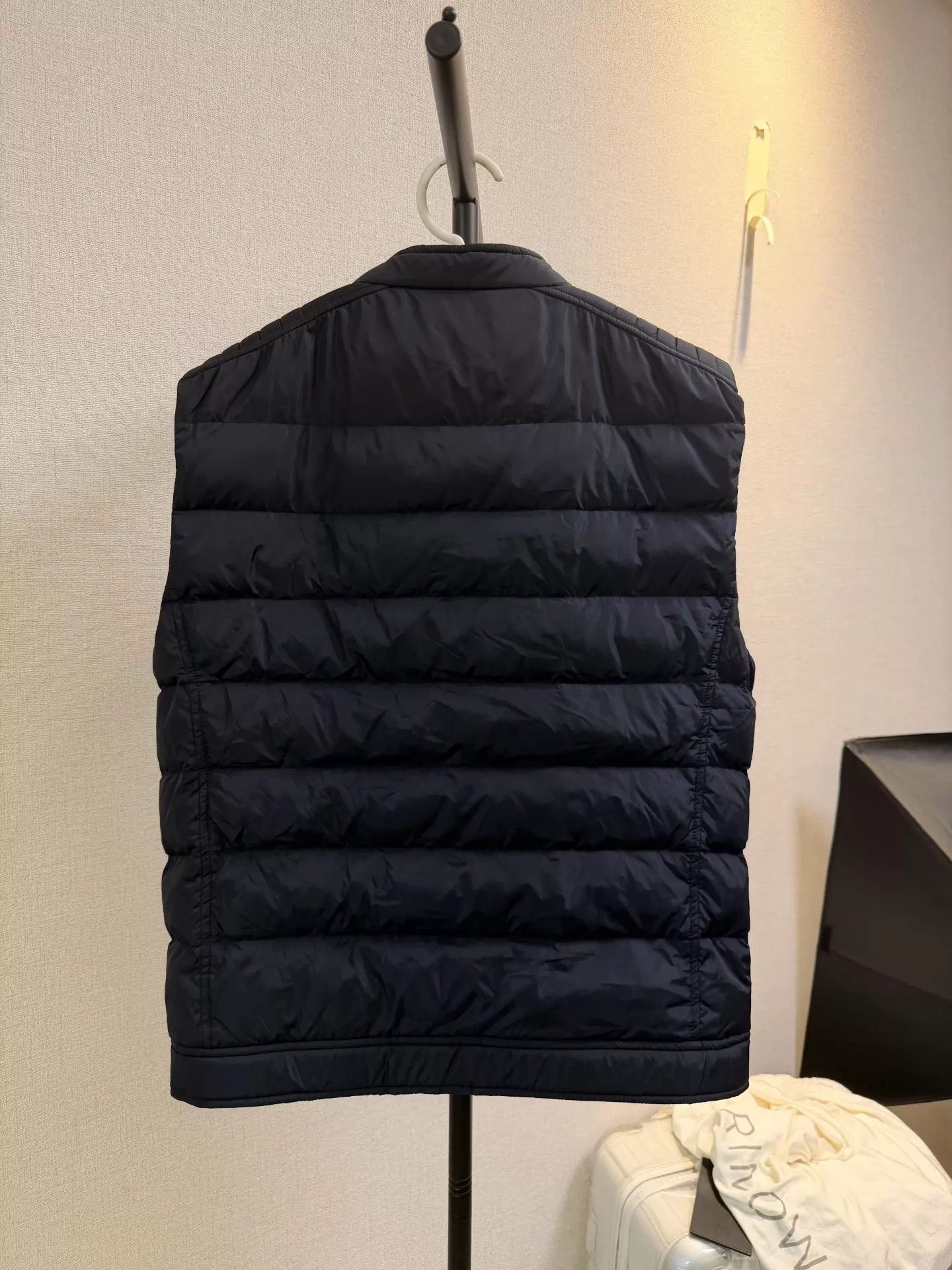 Prada Prada Triangle Logo Gilet 50 99% New Size US M / EU 48-50 / 2 - 2 Thumbnail