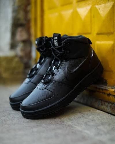 Nike Nike Path Winter Triple BLK Sneaker Men's Size 13 BQ4223-001 Size US 13 / EU 46 - 4 Thumbnail