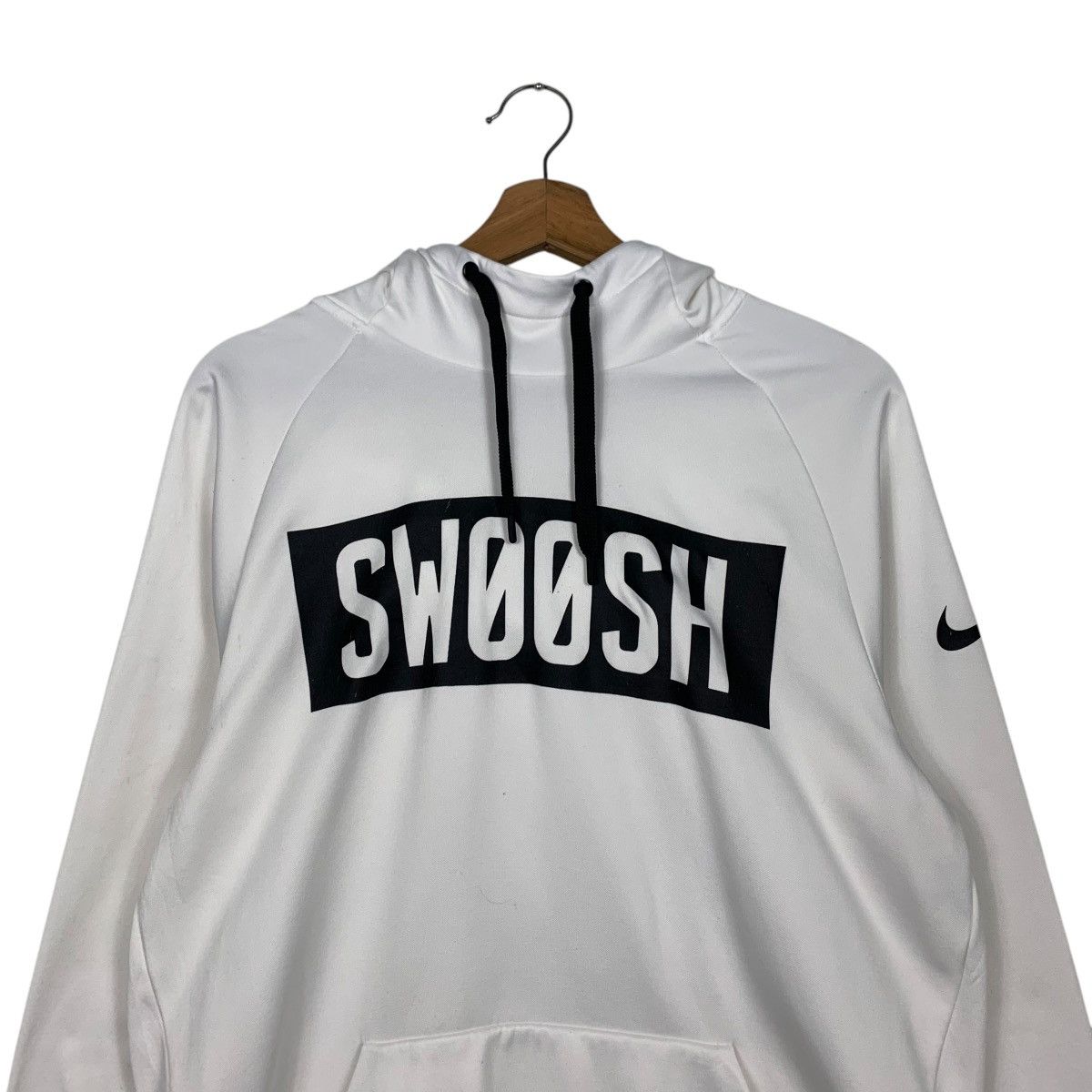 Nike NIKE SWOOSH Big Logo White Pullover Hoodies #2547-C115 Size US M / EU 48-50 / 2 - 9 Thumbnail