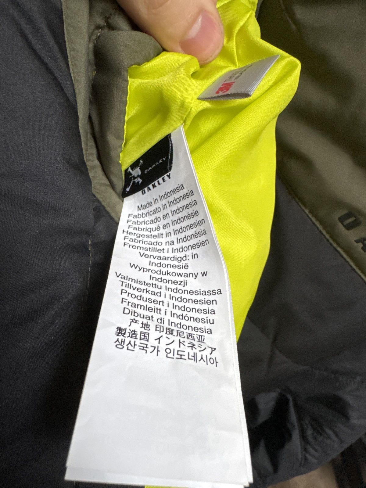 Oakley × Vintage Men’s Oakley Jacket – Lightweight & Stylish Size US L / EU 52-54 / 3 - 6 Thumbnail