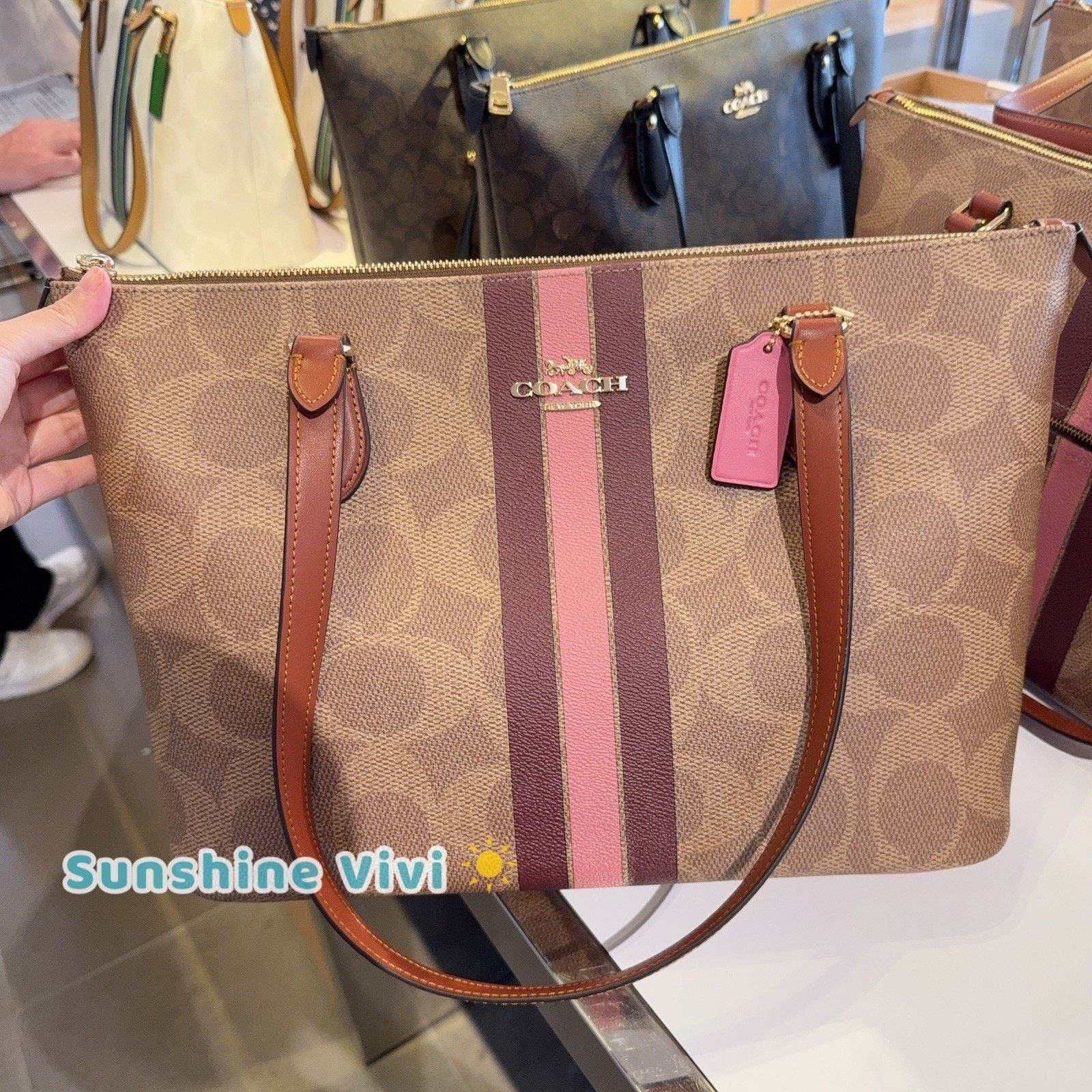Coach NWT Bundle Coach Gallery Tote Bag CBM18 & 77840 Cherry Charm Size ONE SIZE - 5 Thumbnail