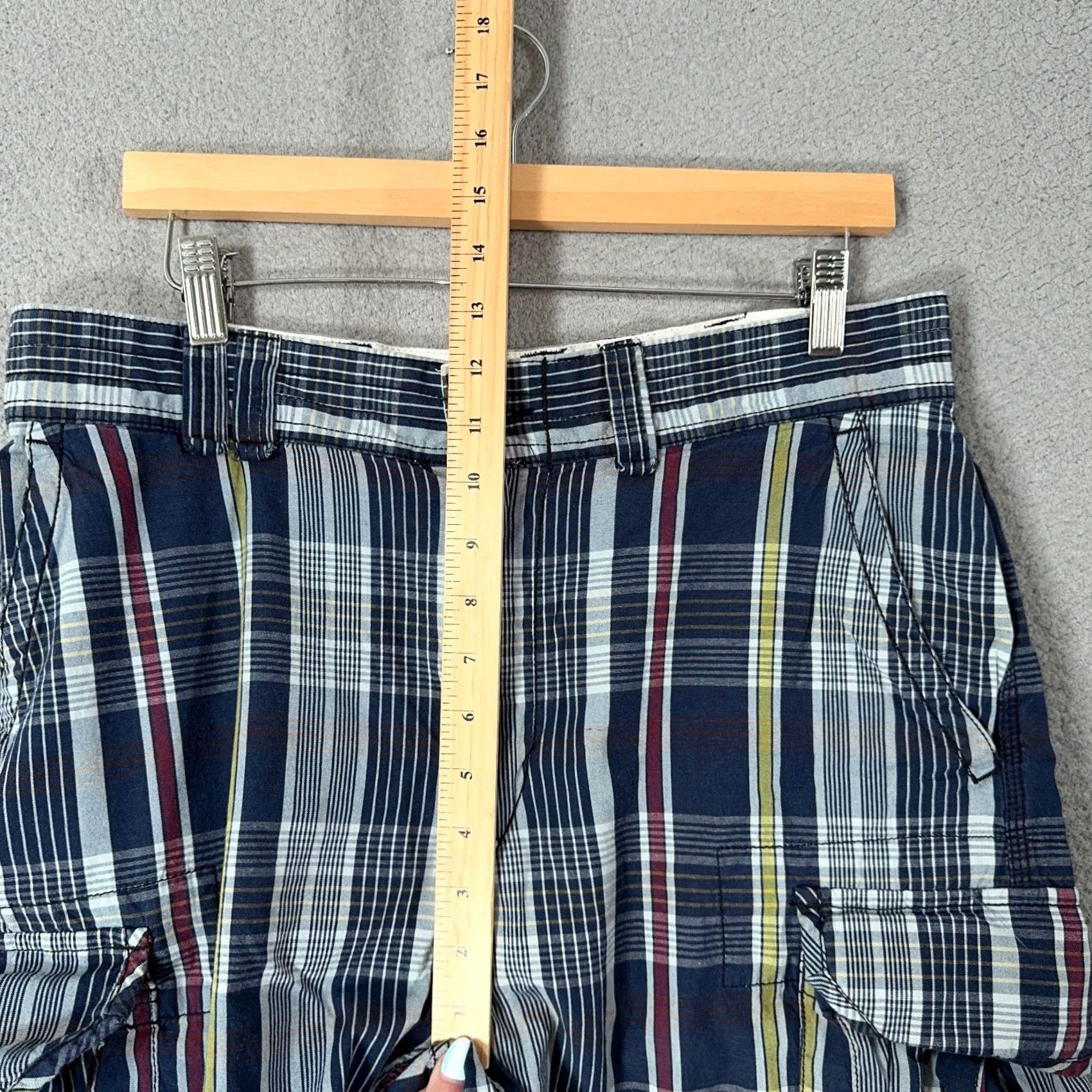 Polo Ralph Lauren VINTAGE Polo Ralph Lauren Patchwork Madras Cargo Shorts Mens 34 Blue Plaid 10" Polo Ralph Lauren Shorts Cargo Mens 34 Blue Plaid 10" Size US S / EU 44-46 / 1 - 6 Thumbnail
