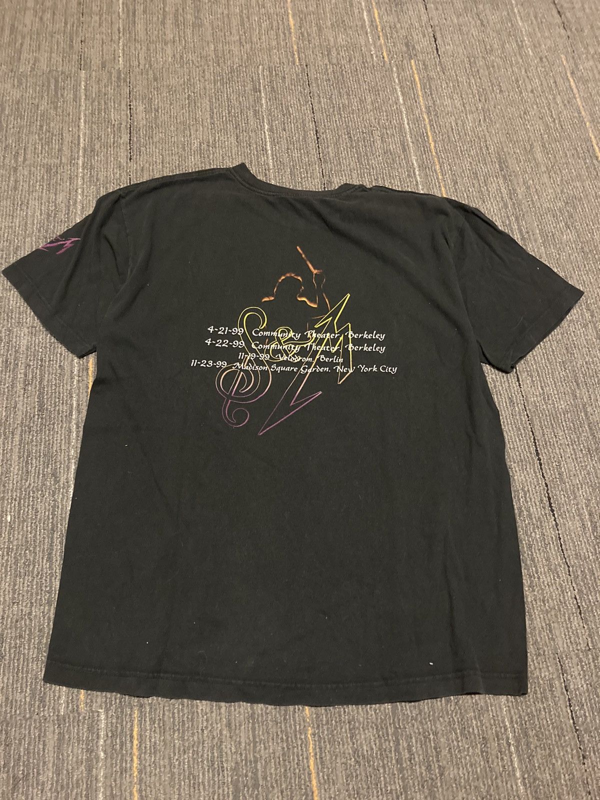 Band Tees × Metallica × Vintage Vintage 1999 Metallica S&M Tour Tee Shirt Size US XL / EU 56 / 4 - 4 Thumbnail