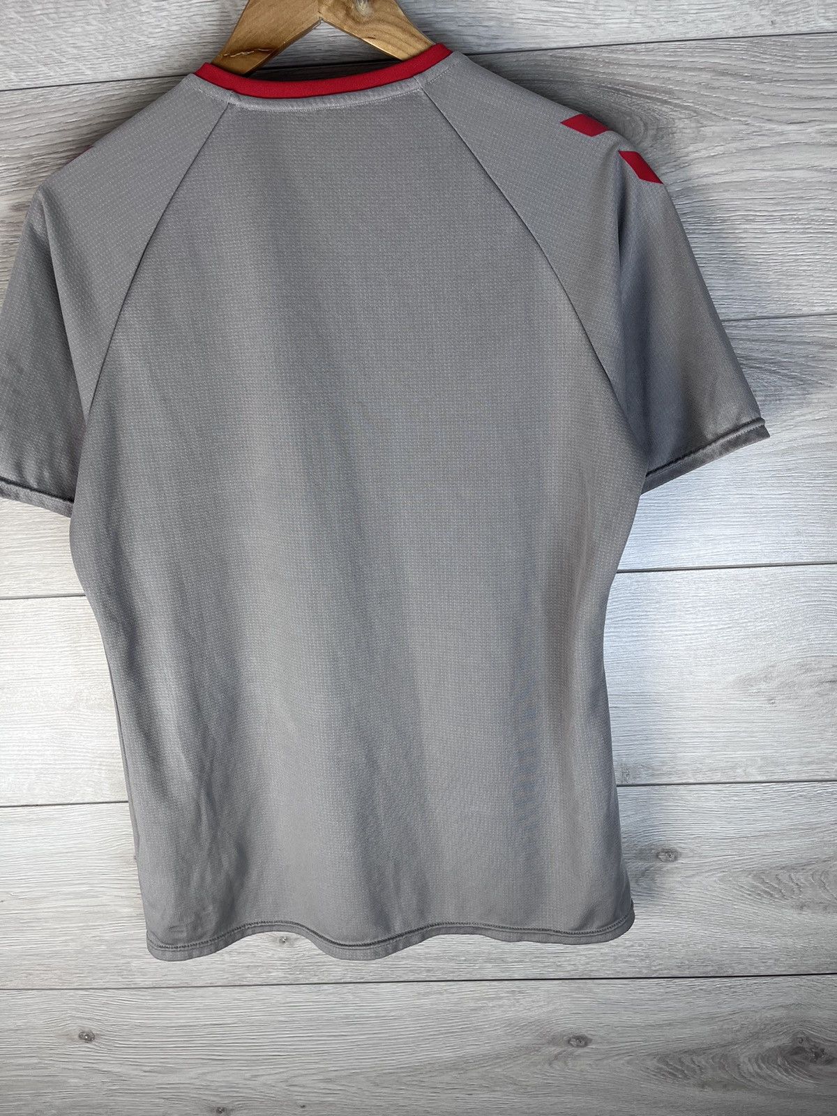 Hummel Men's football T-Shirt Hummel Southampton FC size M Size US M / EU 48-50 / 2 - 16 Thumbnail