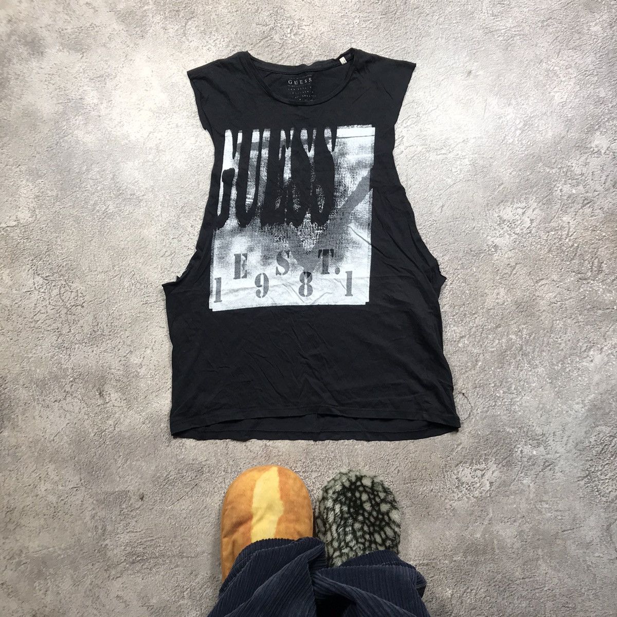 Vintage Vintage 90s Graphic Tank Top Faded Black Streetwear Y2K M Size US M / EU 48-50 / 2 - 1 Thumbnail