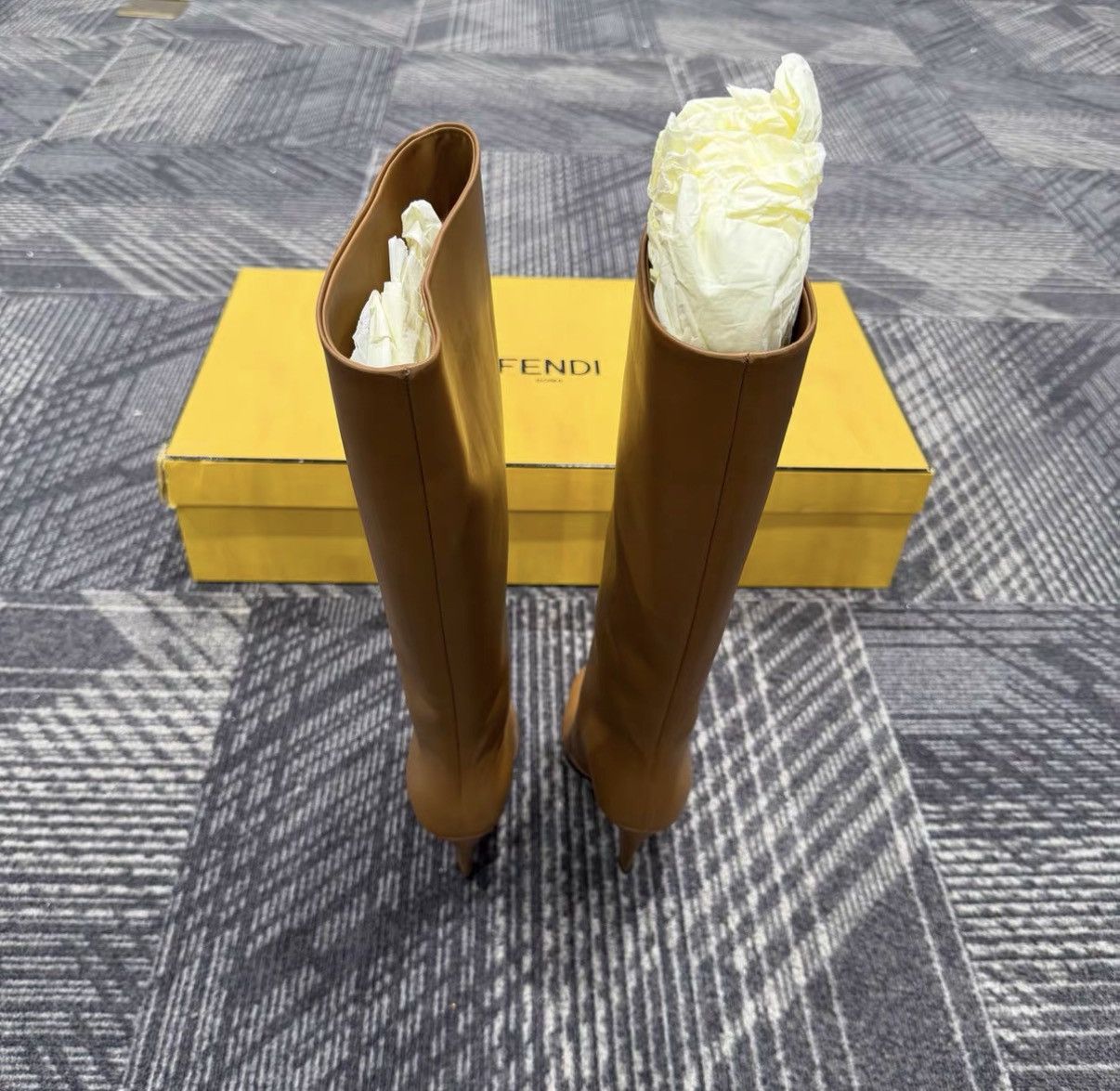 Fendi FENDI Karligraphy Leather Round-Toe Knee-High Boots J42 Size US 5 / IT 35 - 3 Thumbnail