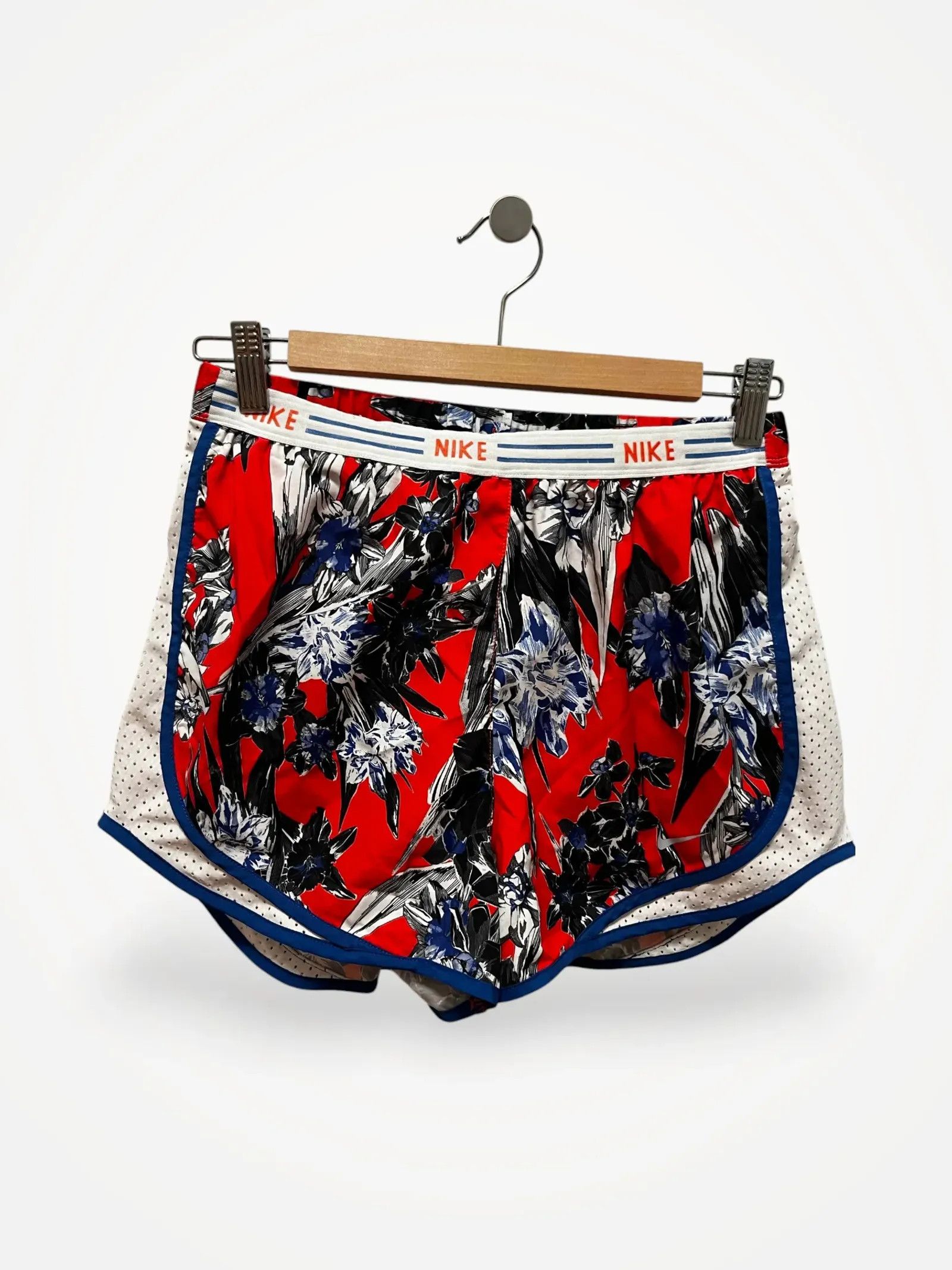 Nike Nike Shorts Size 27" / US 4 / IT 40 - 1 Thumbnail