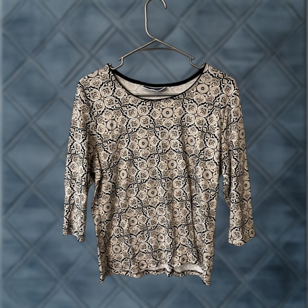 Vintage Karen Scott Geometric White Cotton V-Neck 3/4 Sleeve Petites Top PM Womens T-Shirt Size M / US 6-8 / IT 42-44 - 1 Thumbnail