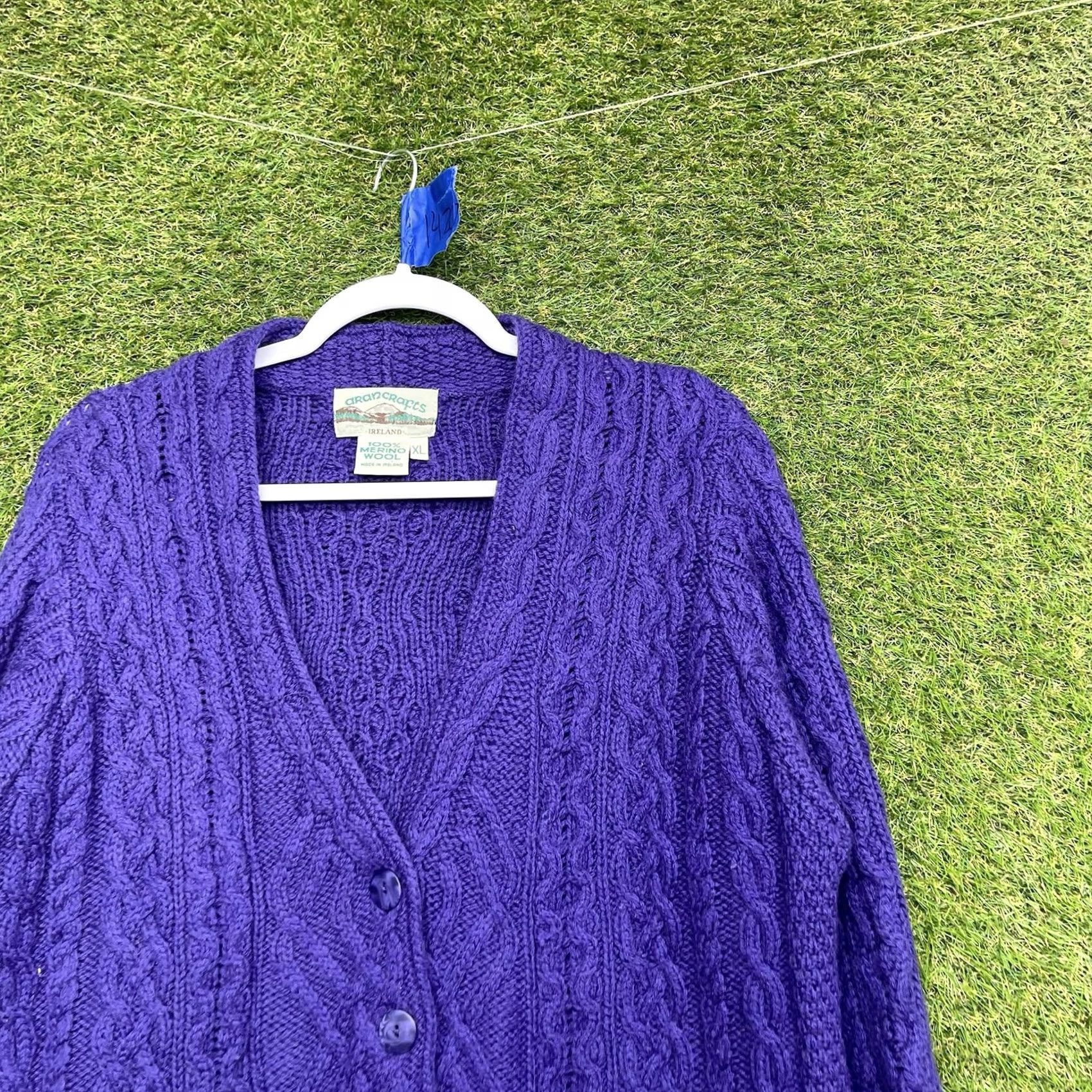 Vintage Aran Crafts Cardigan Sweater Womens XL 100% Merino Wool Purple Knit 90s Ir​ish Vintage? (But must be exact) Size XL / US 12-14 / IT 48-50 - 3 Thumbnail