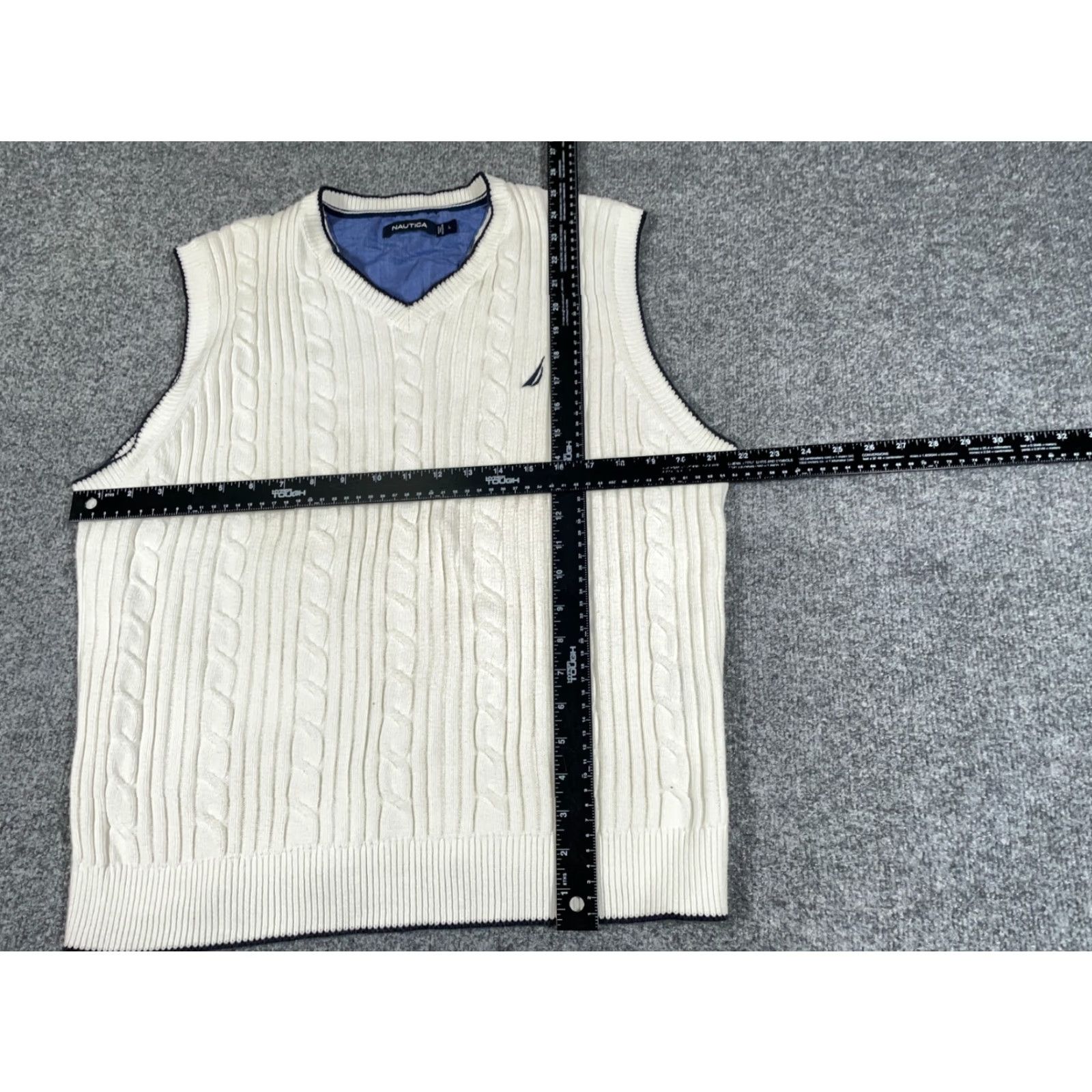 Nautica VINTAGE Nautica Men’s Sweater Vest Cable Knit V-Neck Adult Large White Preppy Retro Classic Size US L / EU 52-54 / 3 - 5 Thumbnail